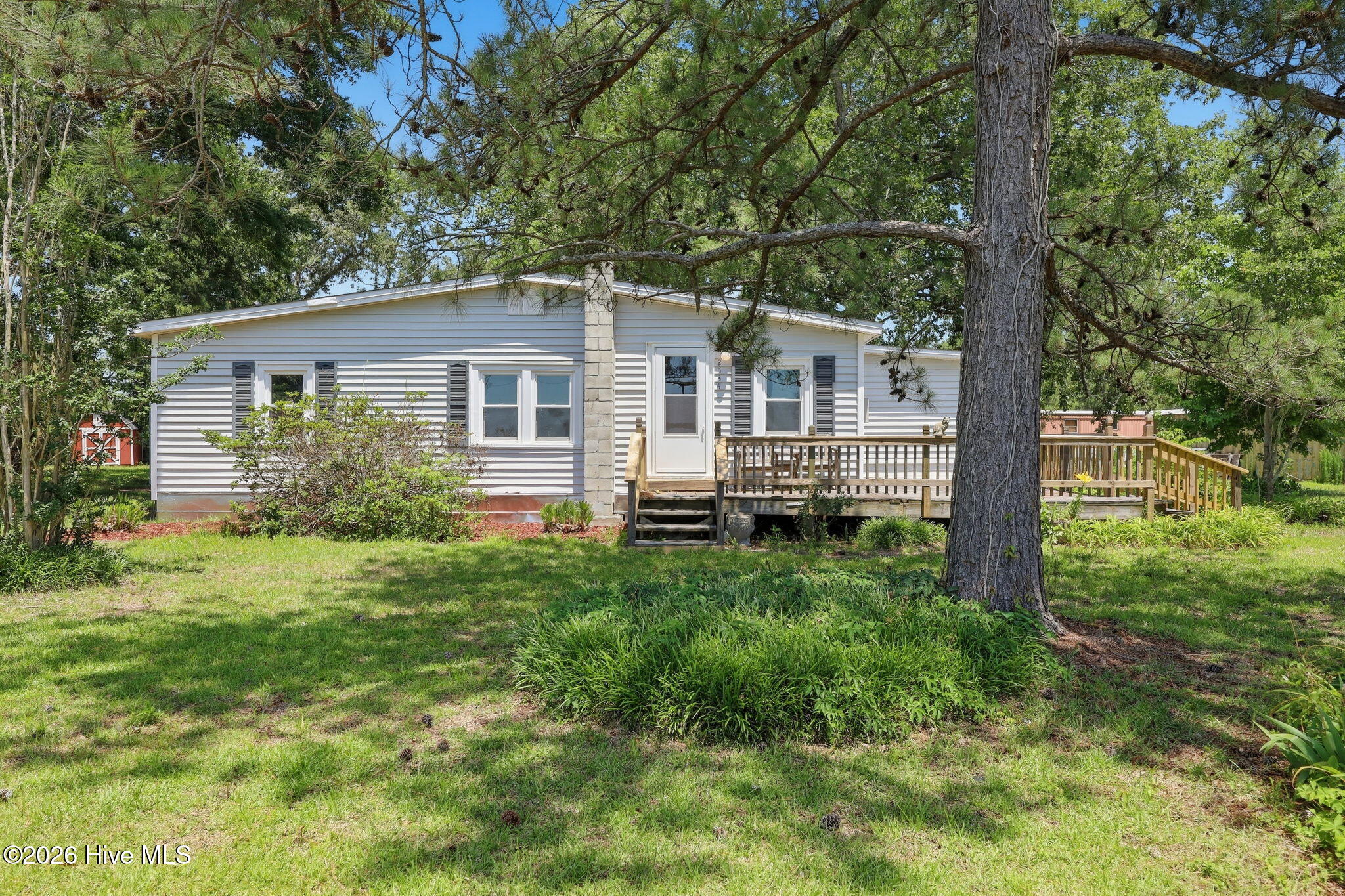 2534 White Oak River Road Property Photo 1