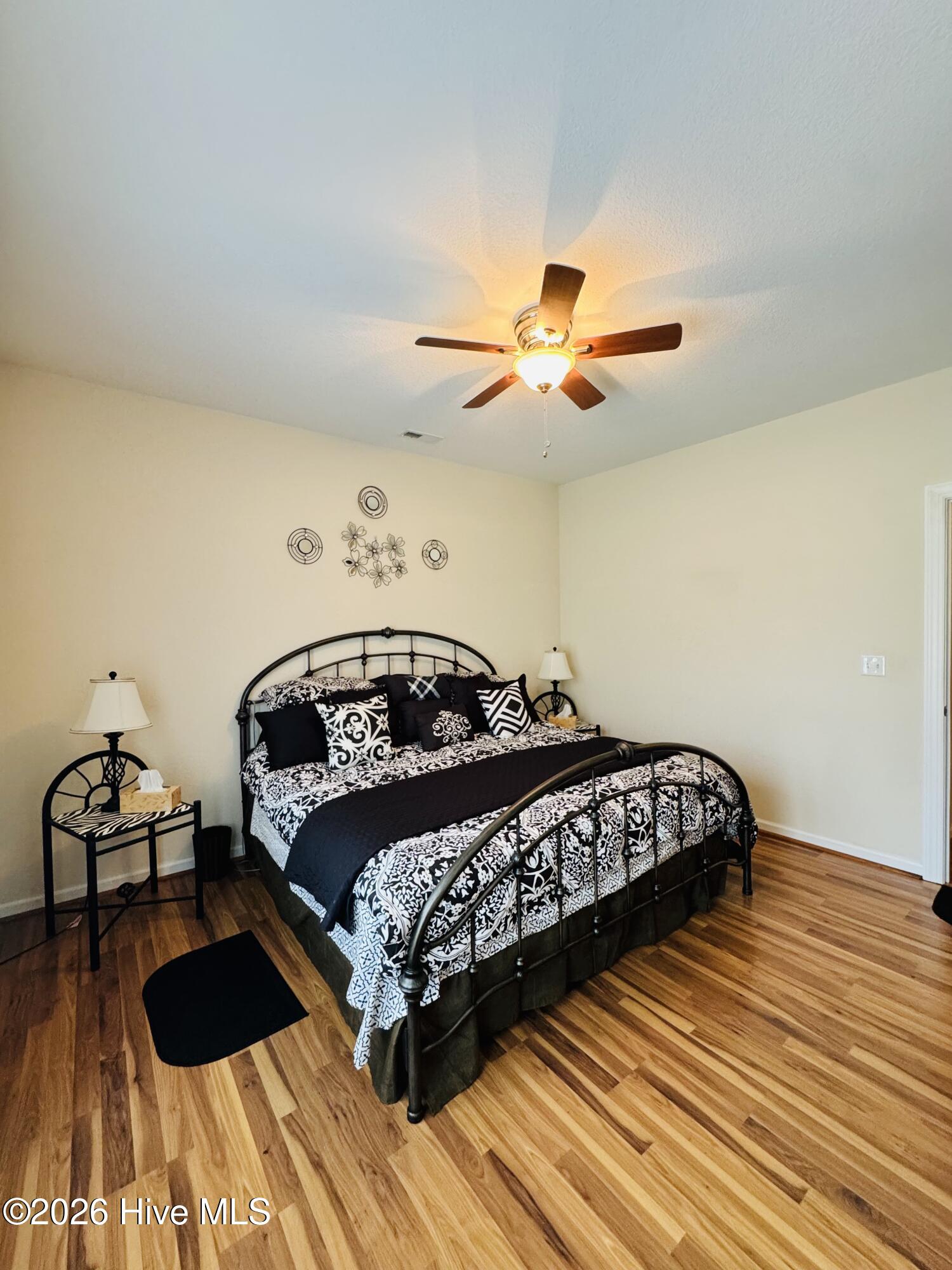 120 Laurel Woods Boulevard Property Photo 15