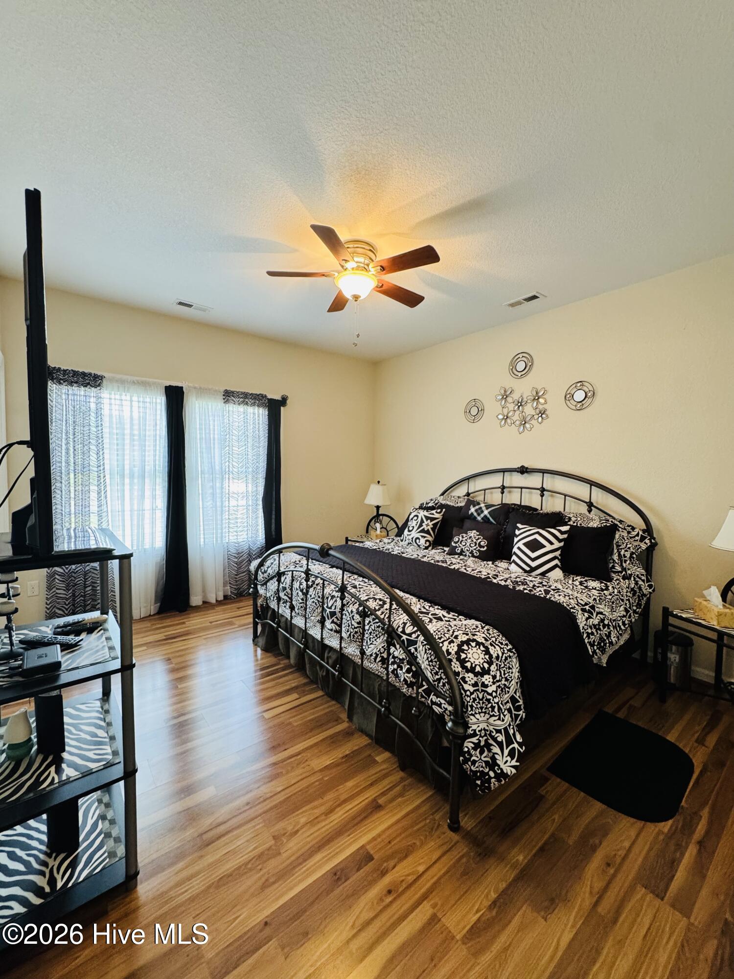 120 Laurel Woods Boulevard Property Photo 16
