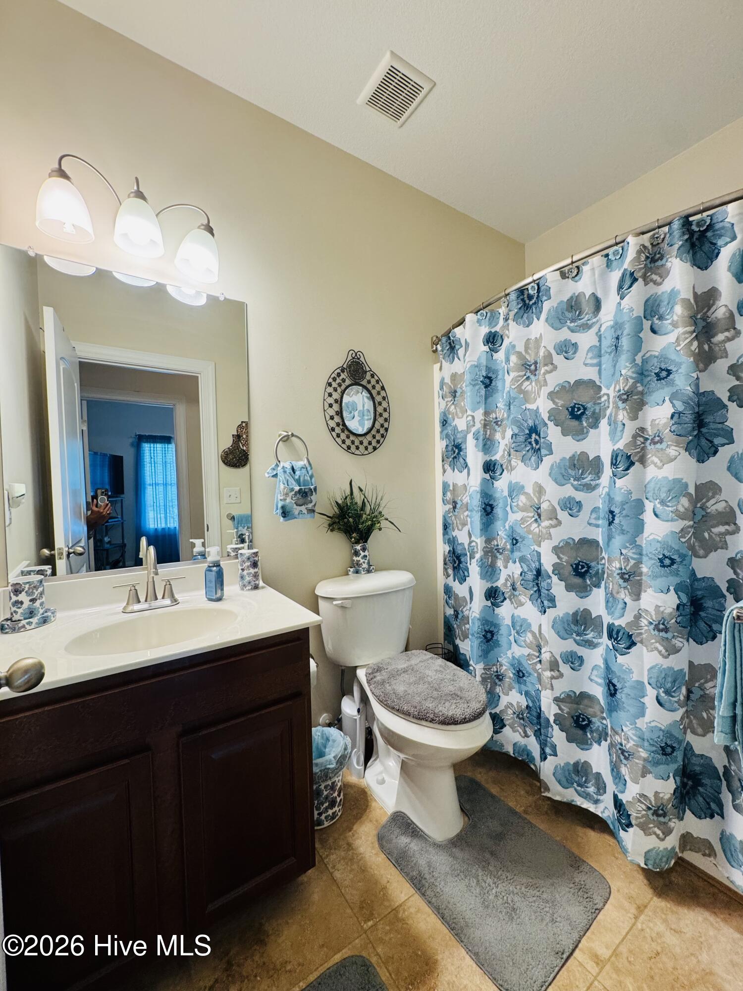 120 Laurel Woods Boulevard Property Photo 19