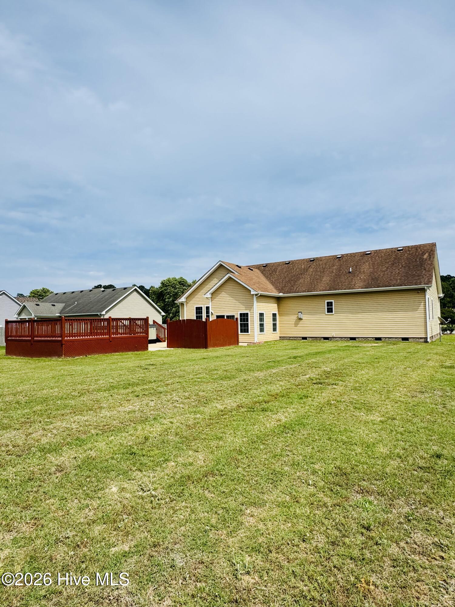 120 Laurel Woods Boulevard Property Photo 39
