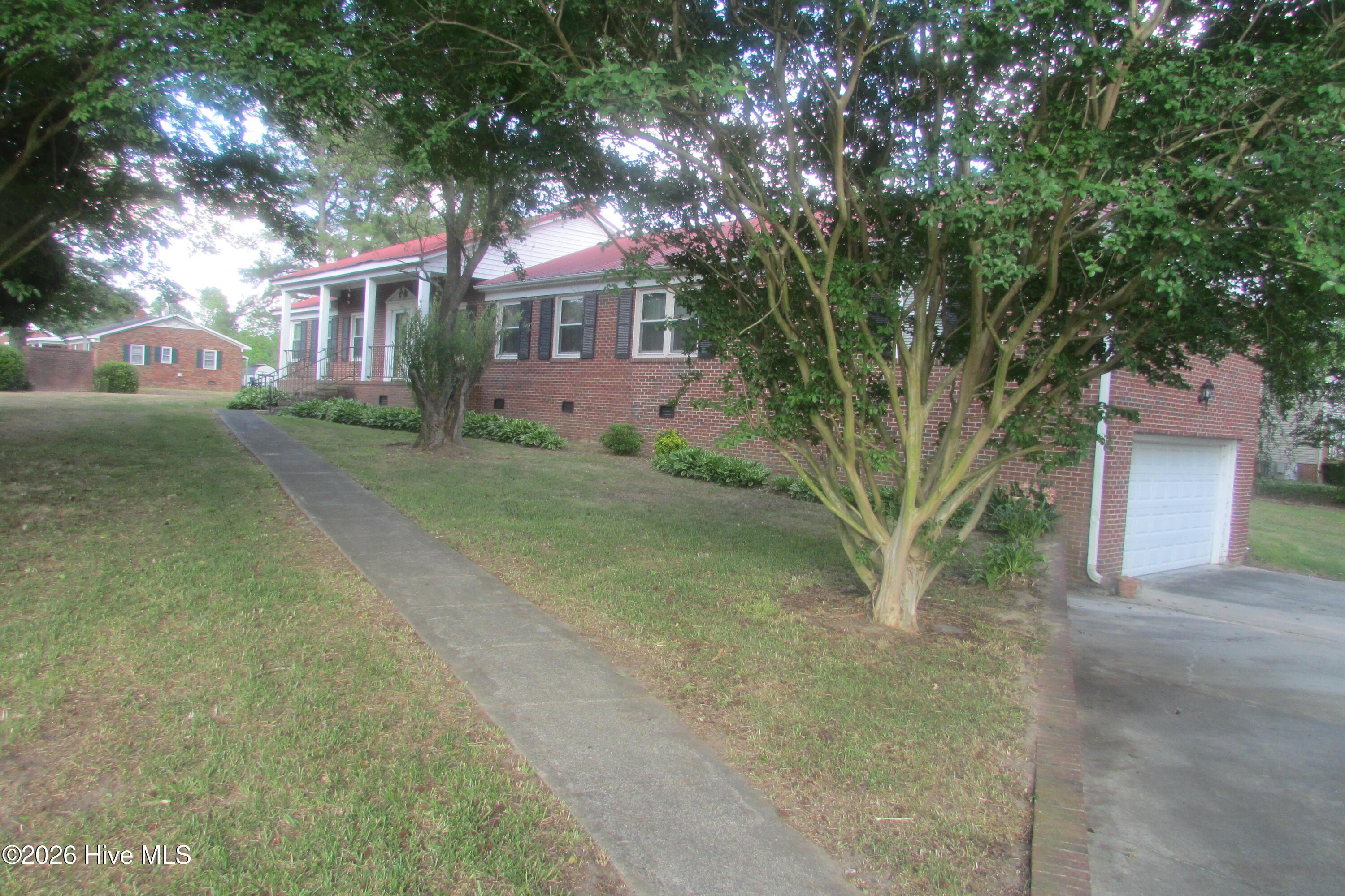 1102 Isaac Weeks Road Property Photo 3