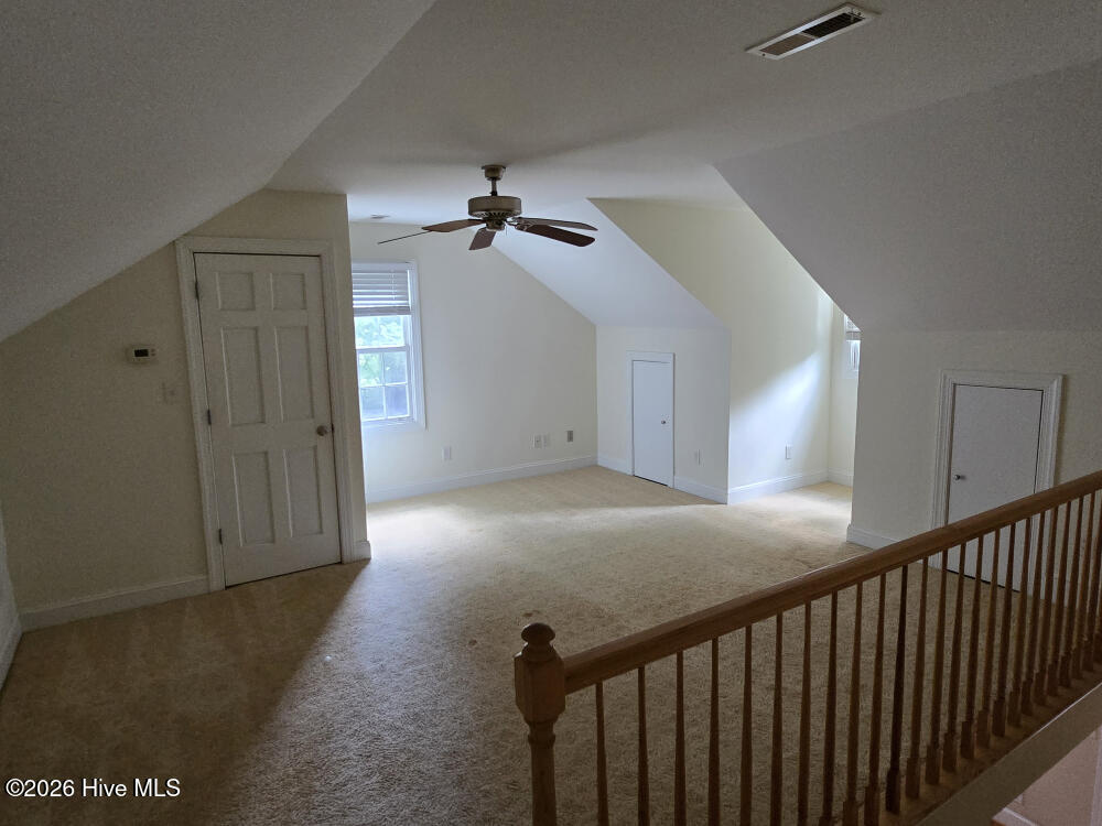 221 Pollock Street Property Photo 9