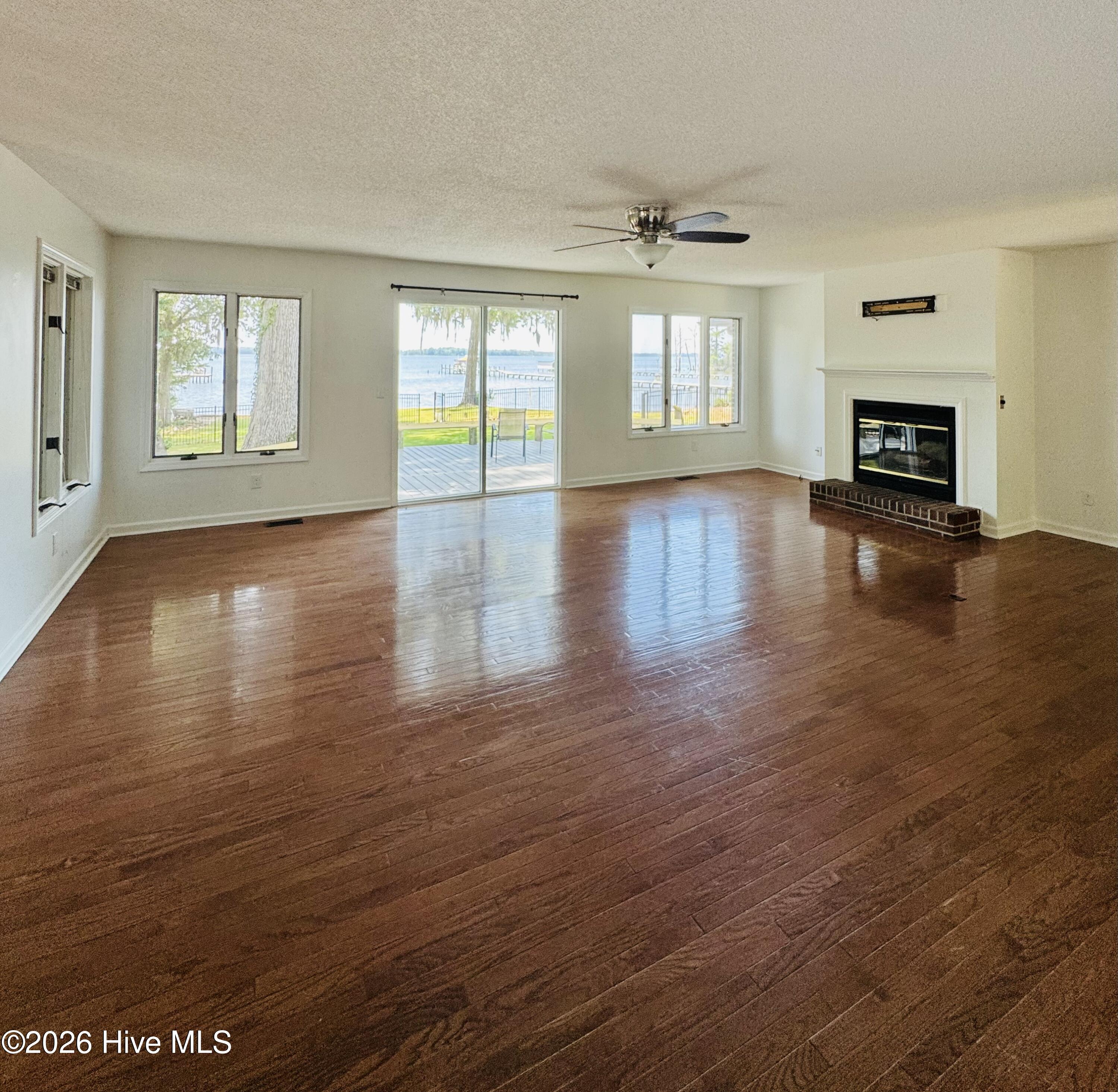 186 E Camp Perry Road Property Photo 10