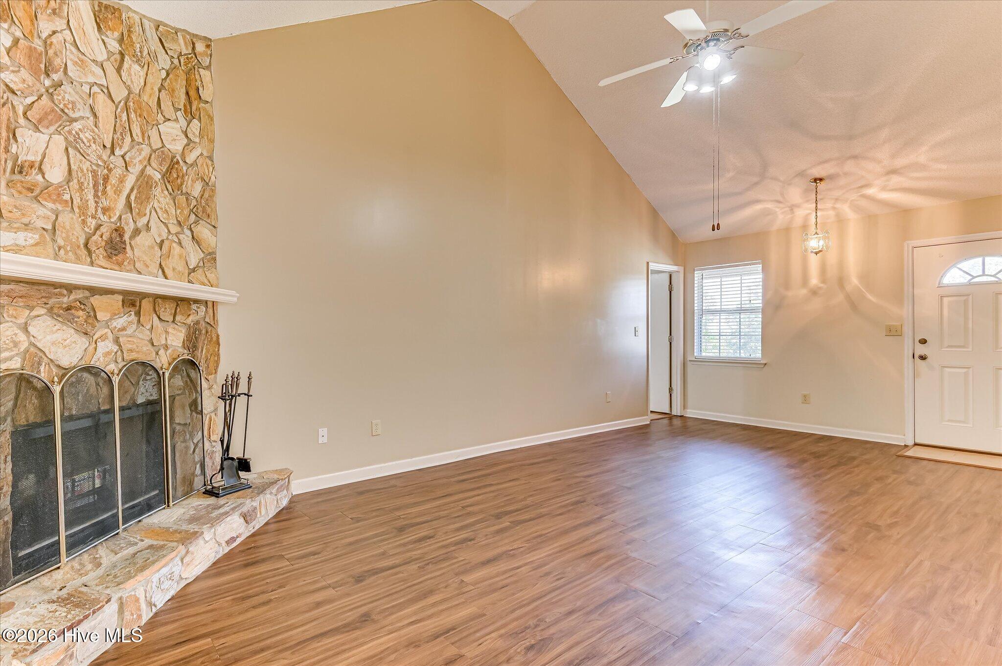 1863 S Barton Drive S Property Photo 6