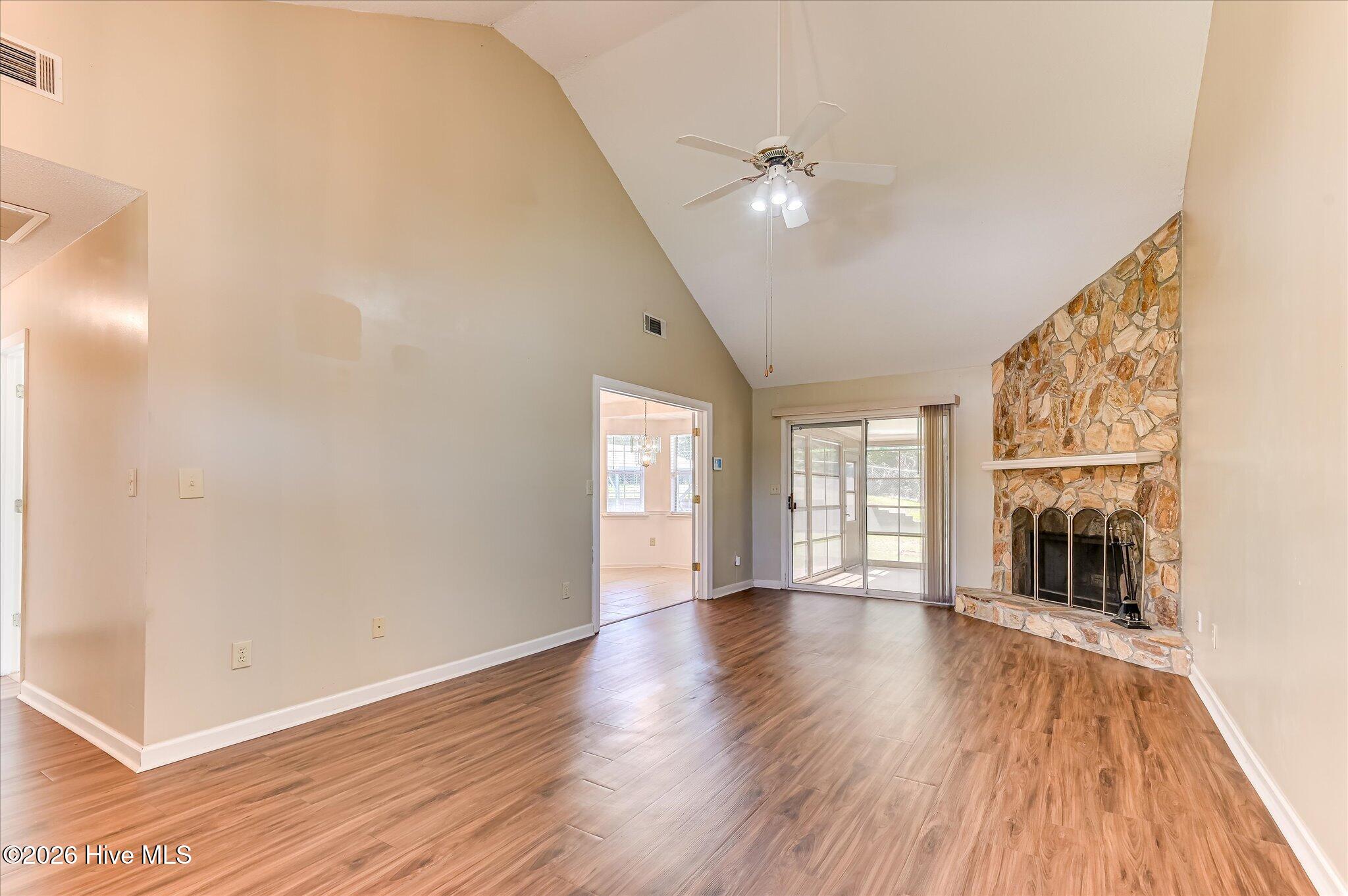 1863 S Barton Drive S Property Photo 9