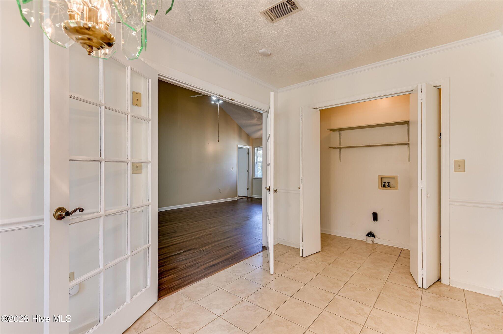 1863 S Barton Drive S Property Photo 12