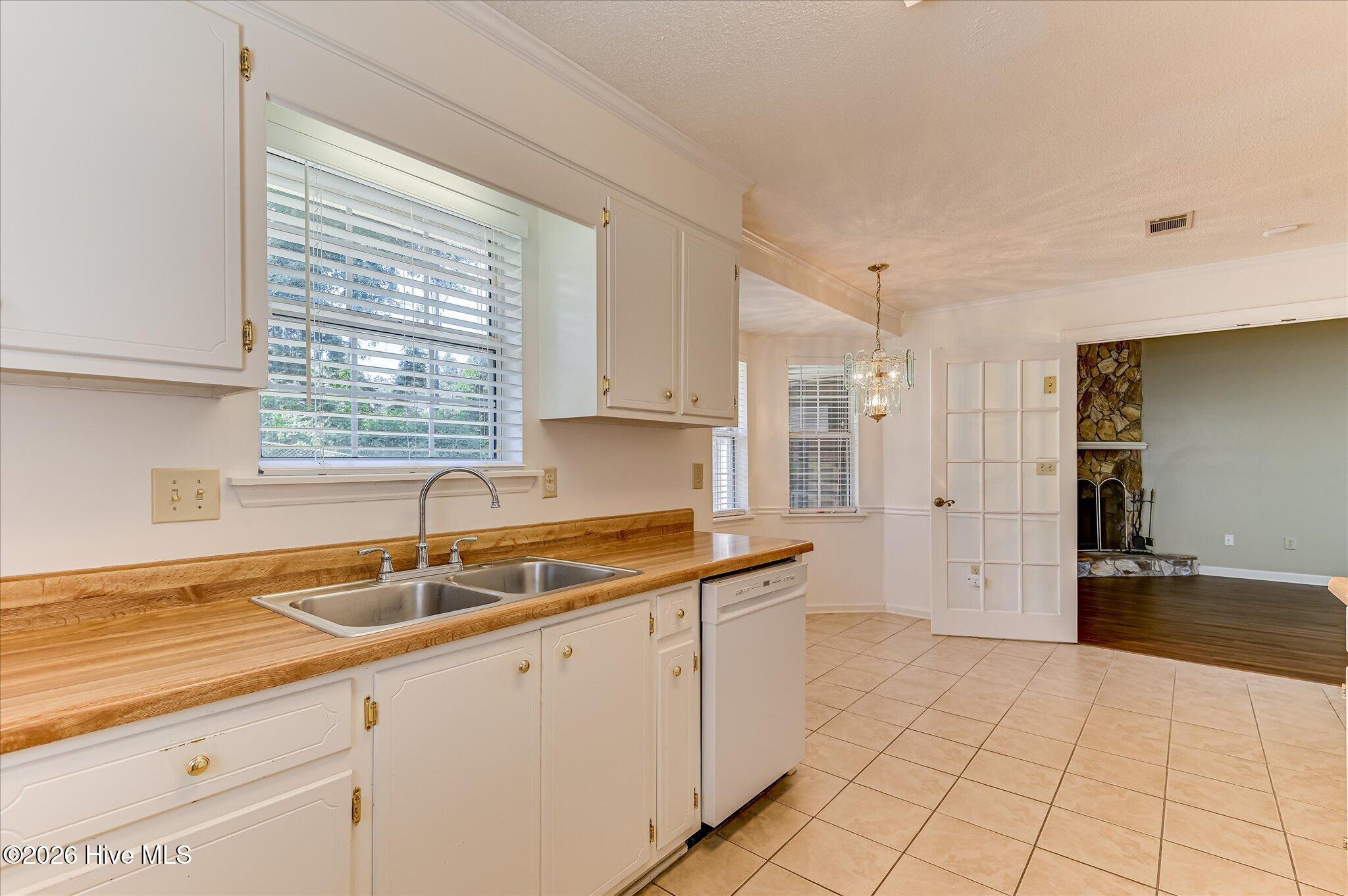 1863 S Barton Drive S Property Photo 18