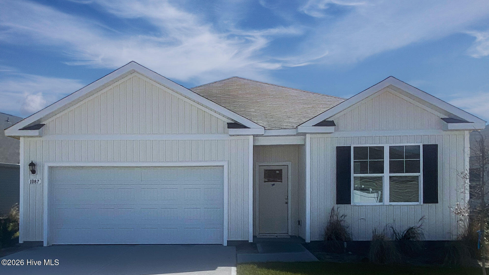 1087 Woods Crossing Road SW Property Photo 1