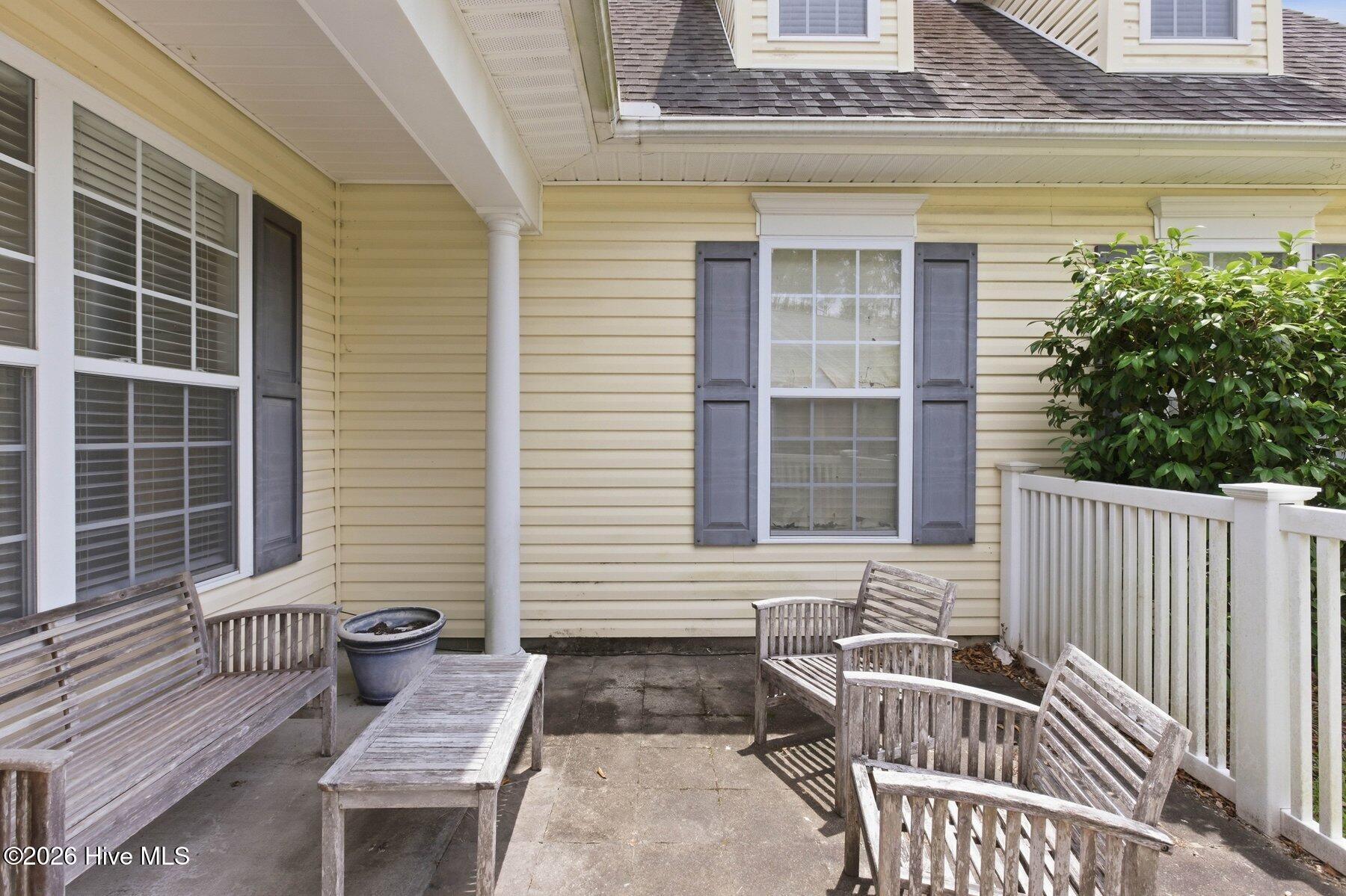 714 E Pipers Glen Property Photo 24