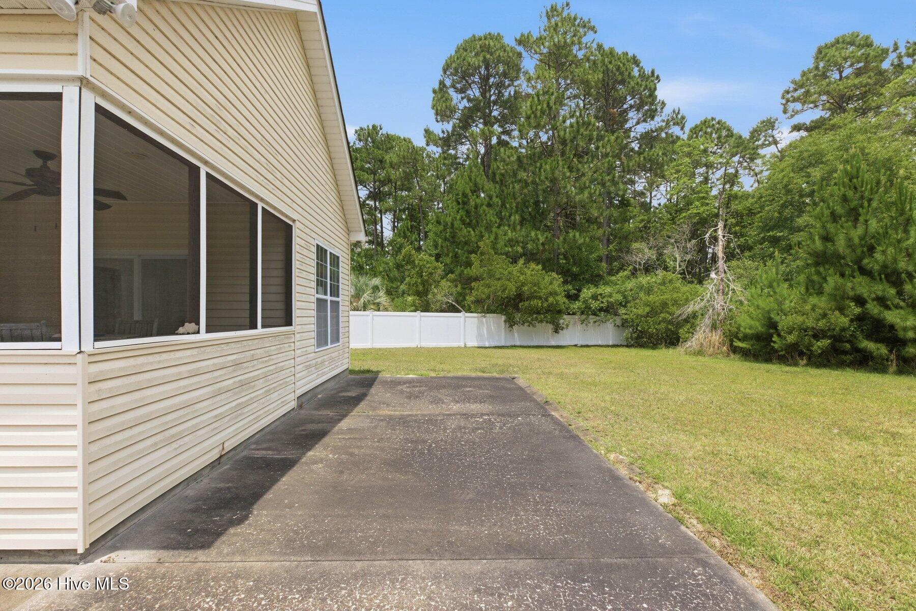 714 E Pipers Glen Property Photo 25