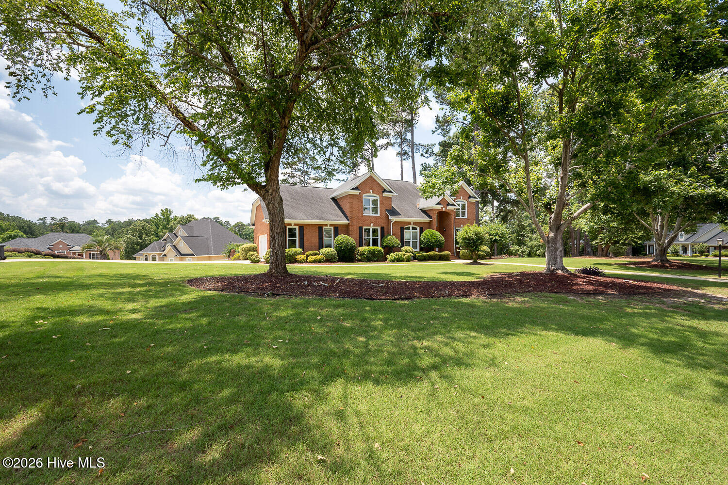 4244 Riverside Drive Property Photo 3