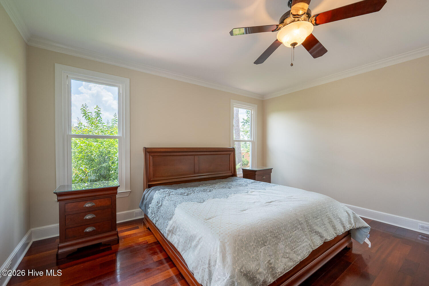 4244 Riverside Drive Property Photo 19