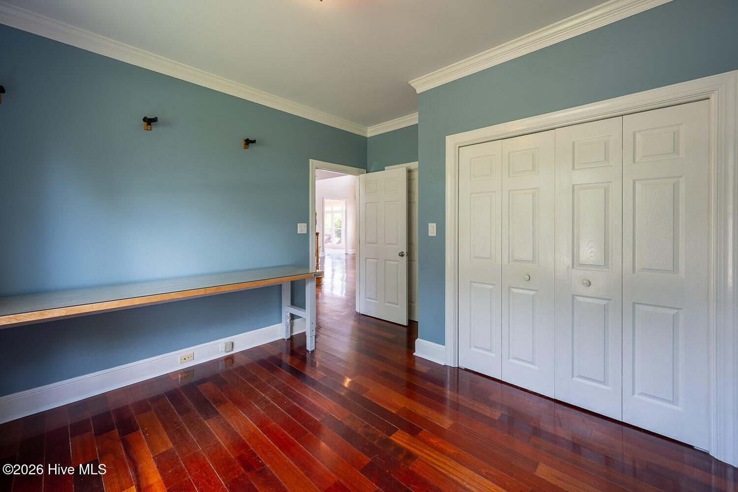 4244 Riverside Drive Property Photo 25