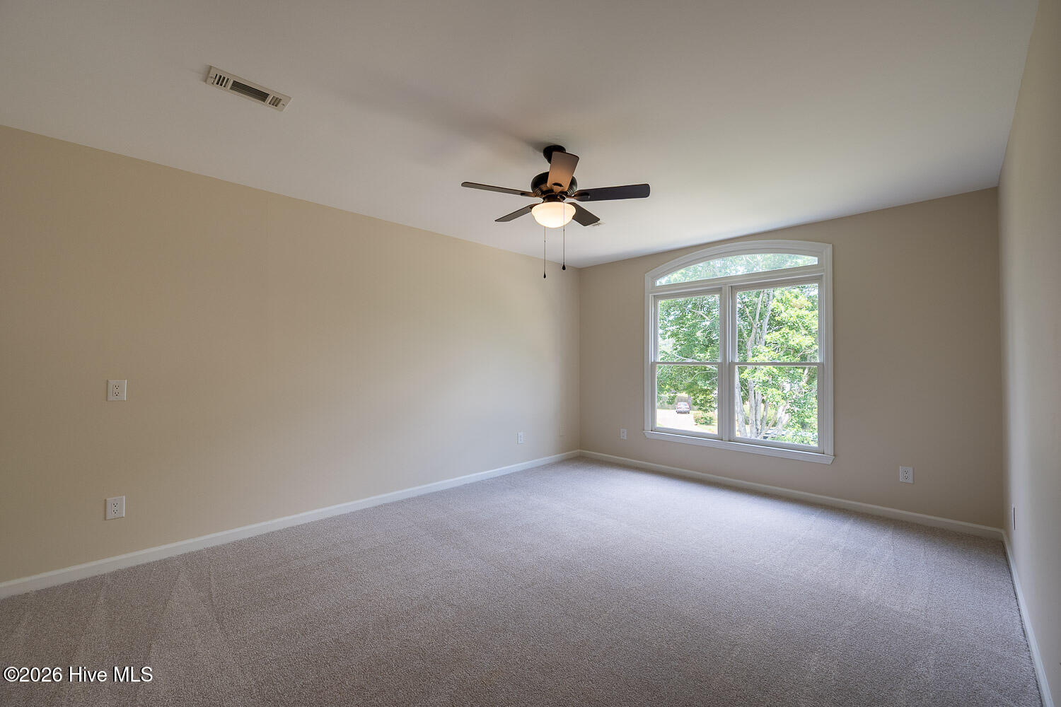 4244 Riverside Drive Property Photo 33
