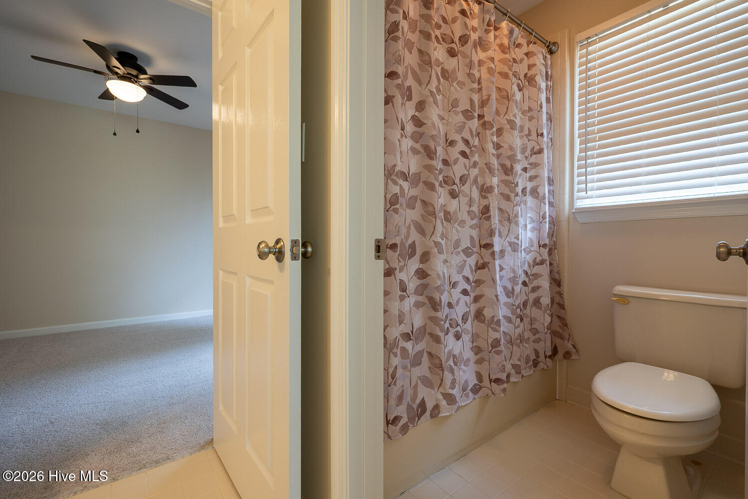4244 Riverside Drive Property Photo 36