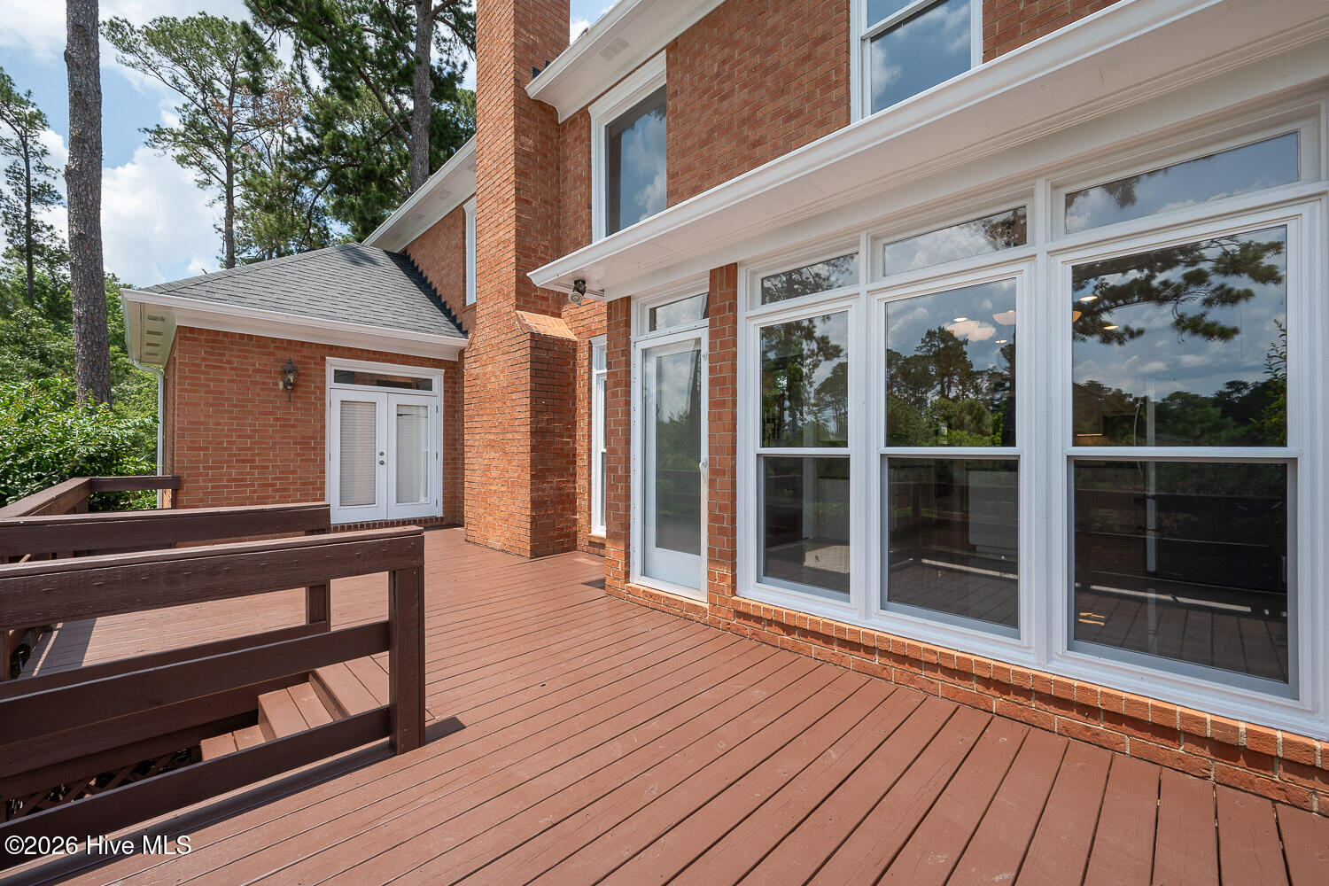 4244 Riverside Drive Property Photo 42