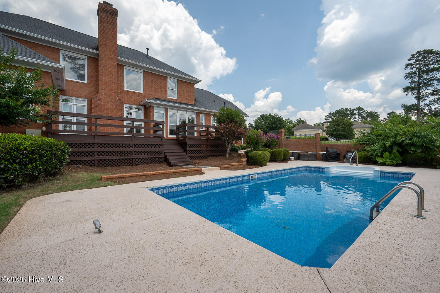 4244 Riverside Drive Property Photo 44