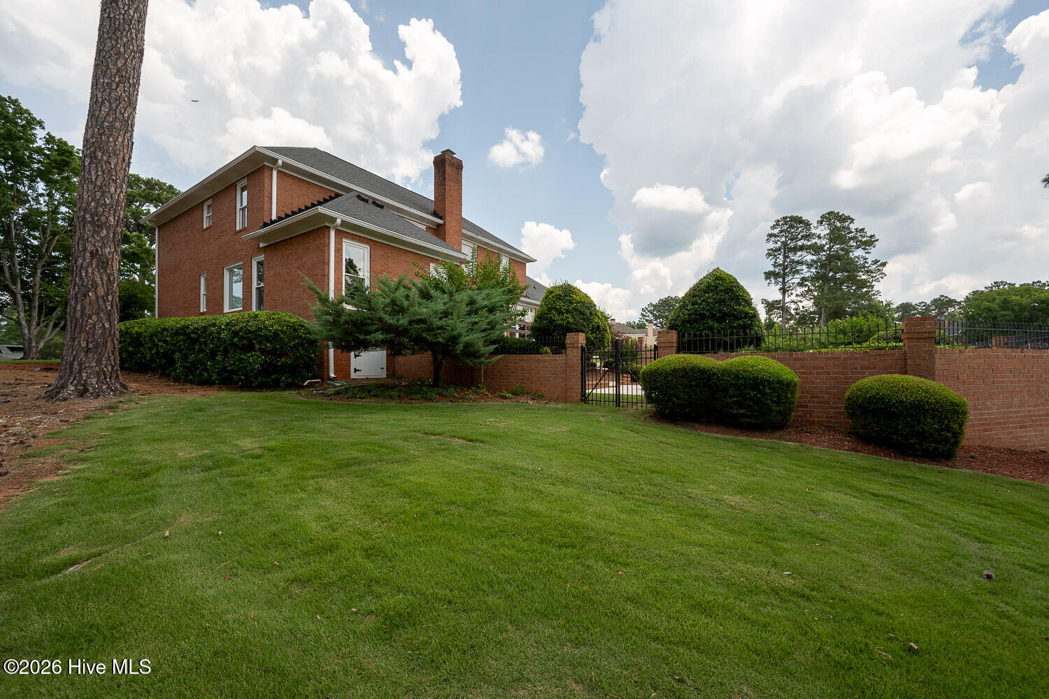 4244 Riverside Drive Property Photo 46