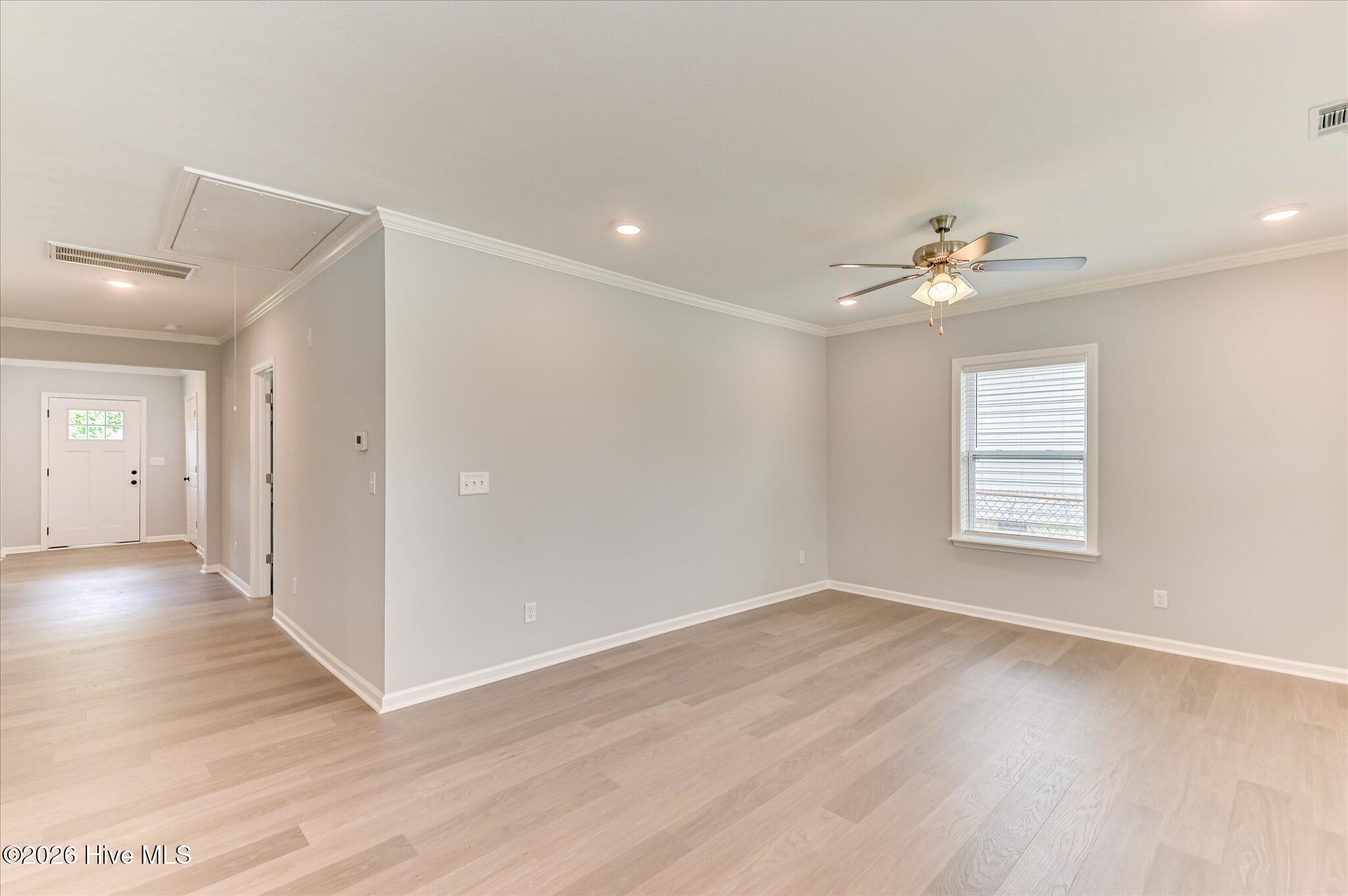 1924 M L King Jr Boulevard Property Photo 6
