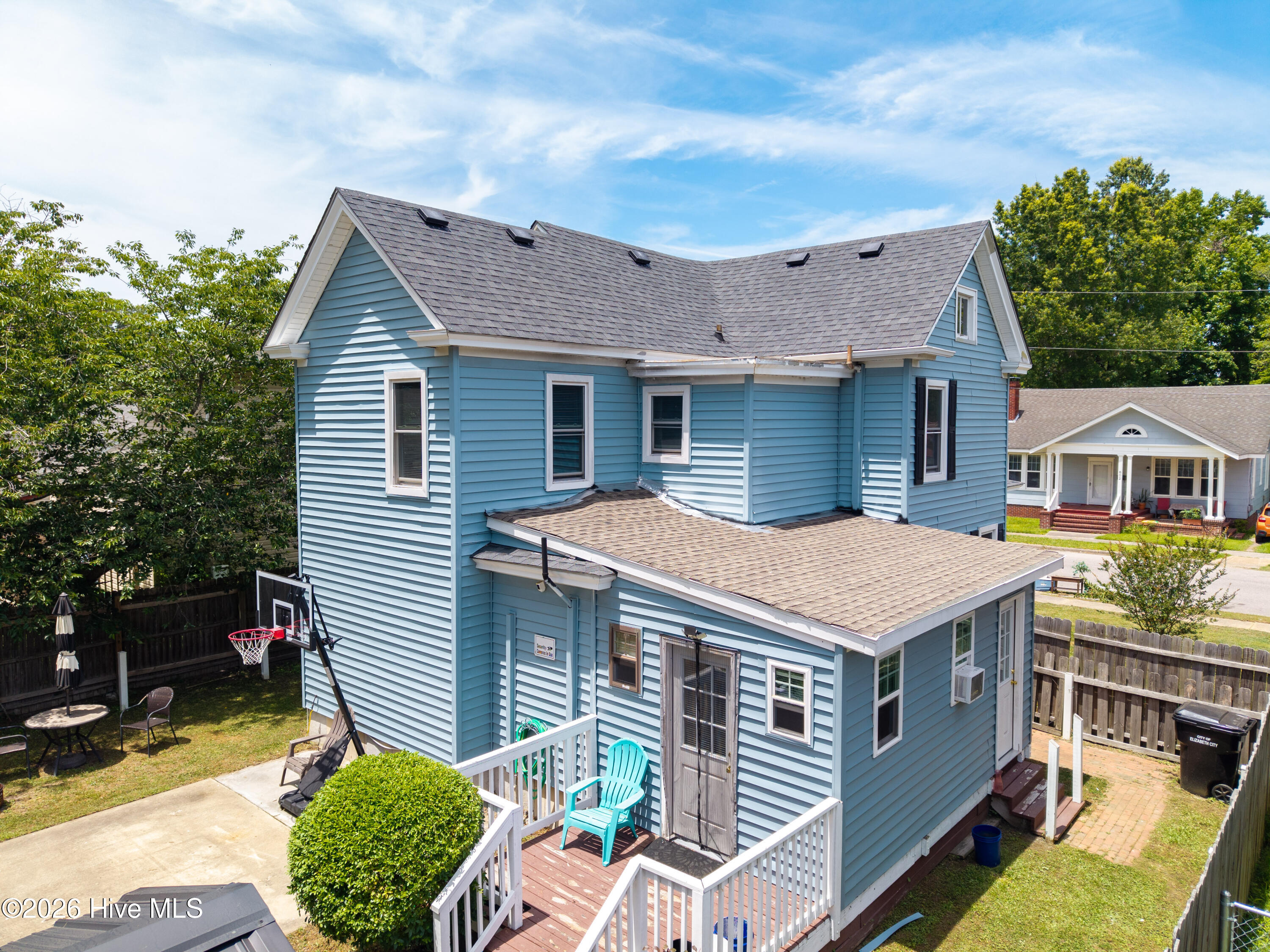 803 Maple Street Property Photo 43