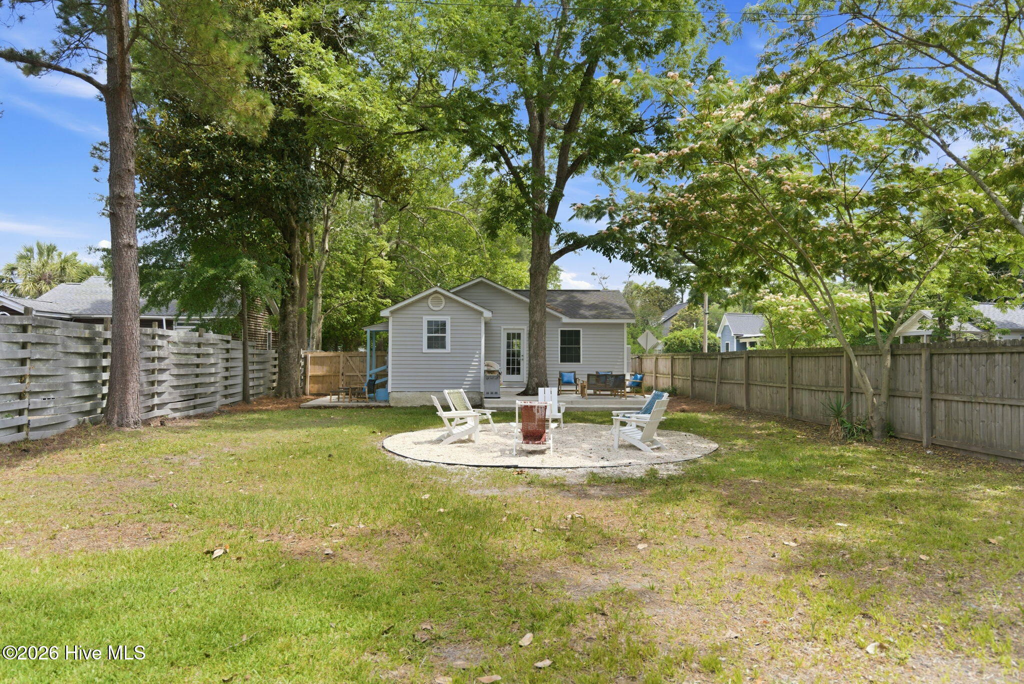 2420 Circle Street Property Photo 38