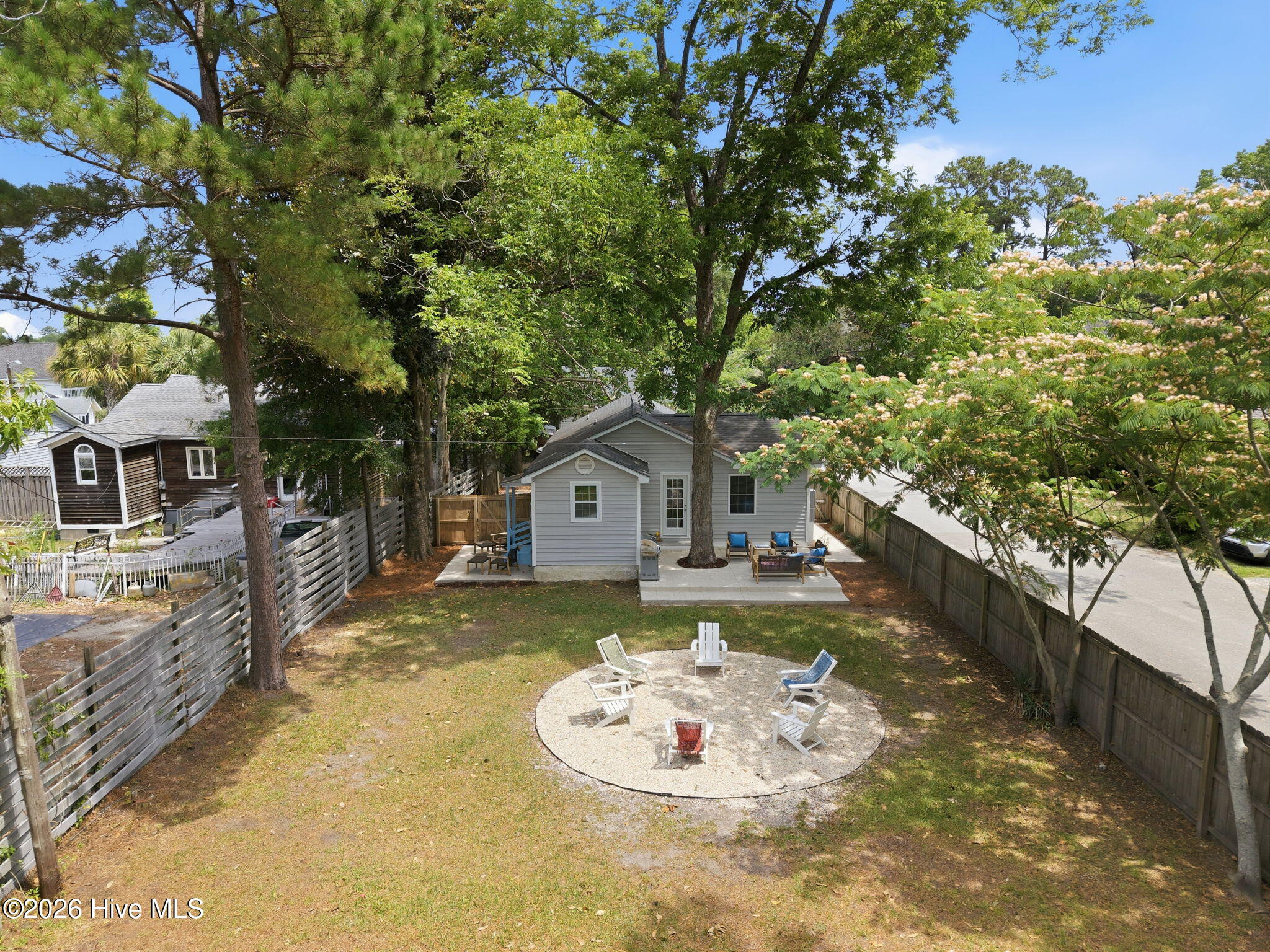 2420 Circle Street Property Photo 40