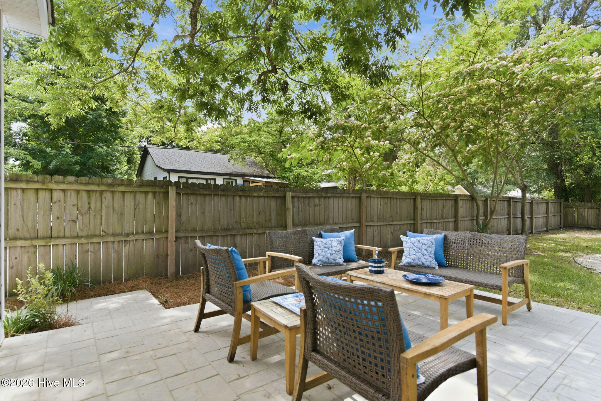2420 Circle Street Property Photo 41