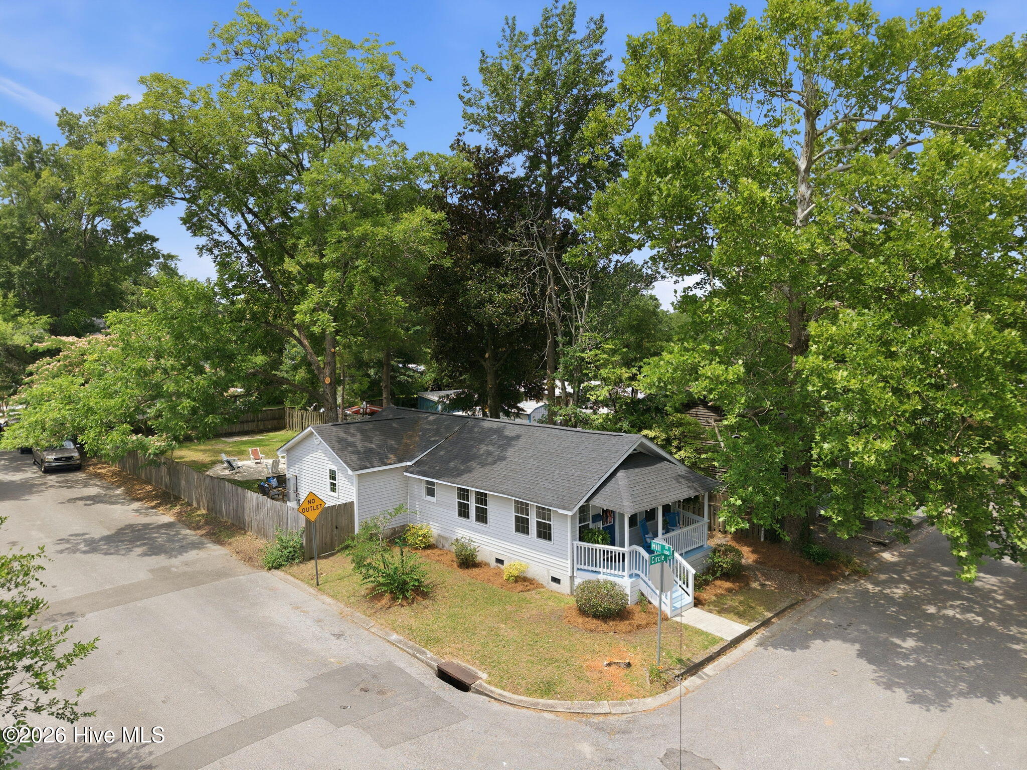 2420 Circle Street Property Photo 44