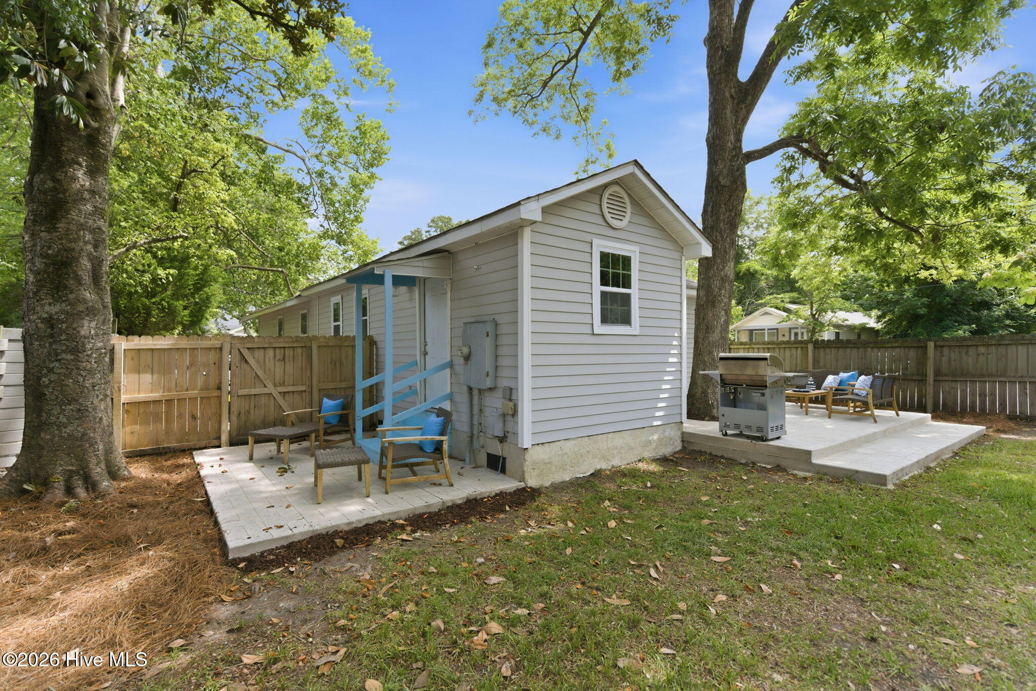 2420 Circle Street Property Photo 54