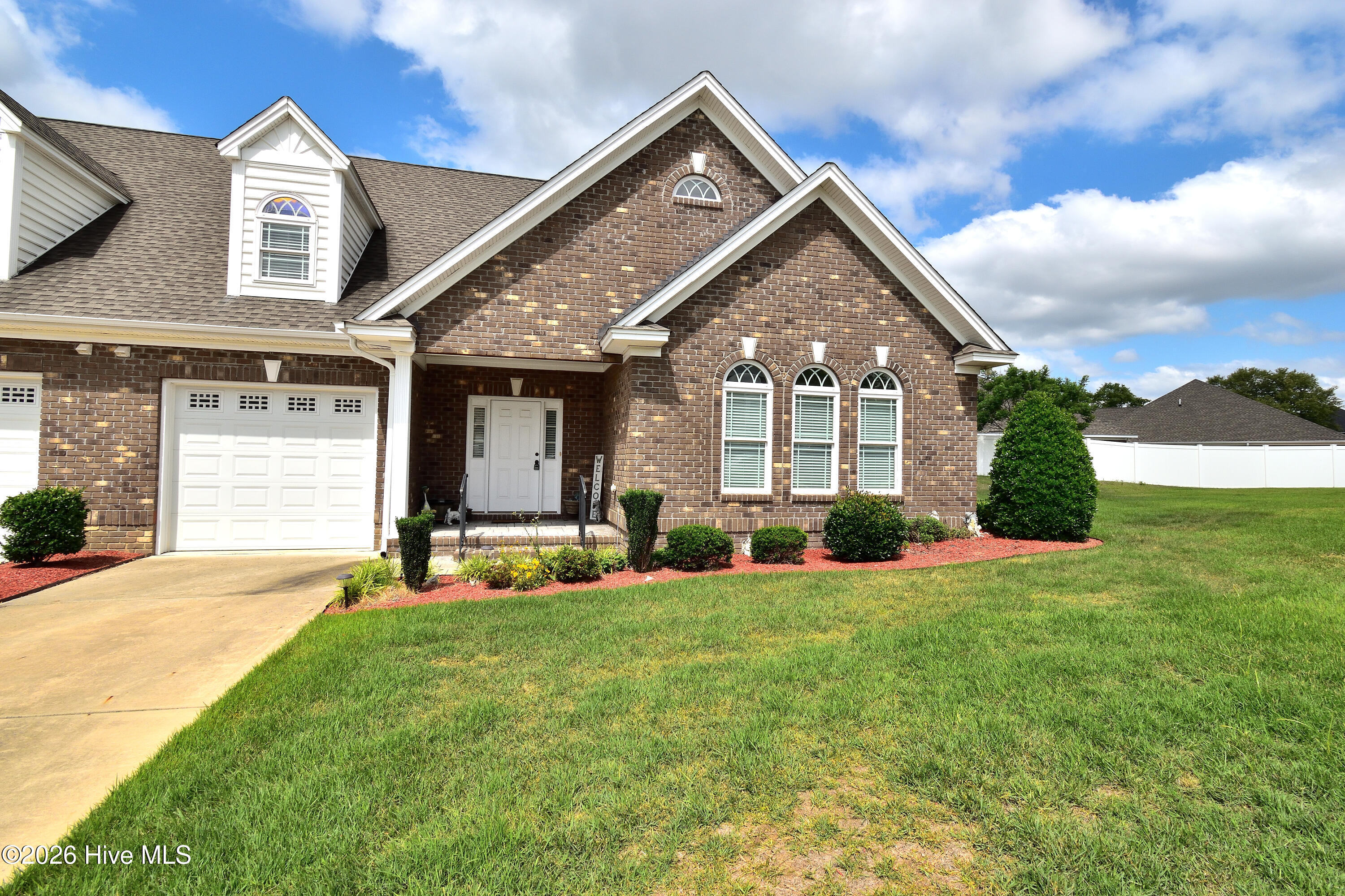 140 Bridgeport Court Property Photo 1