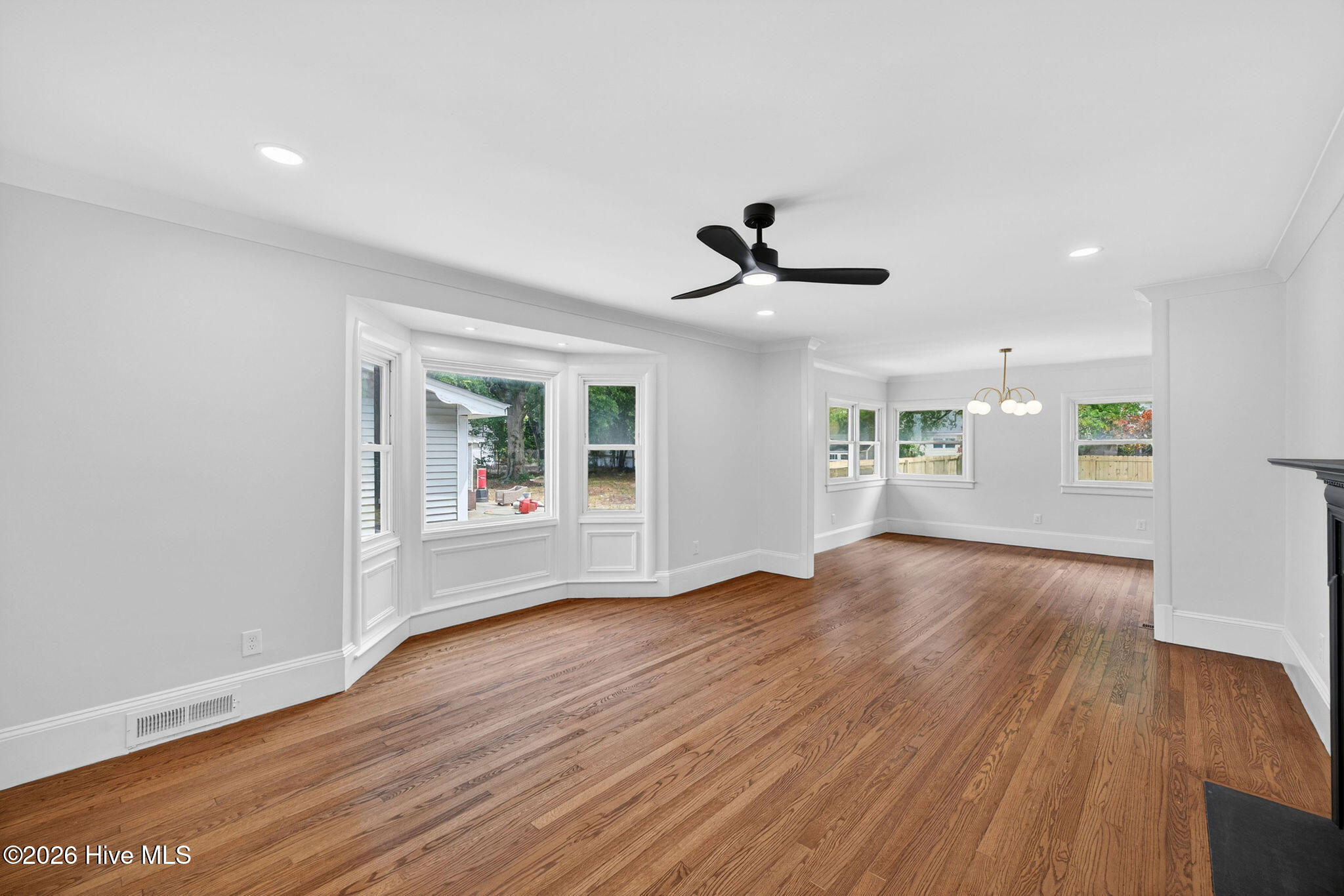 2157 Burnett Boulevard Property Photo 9