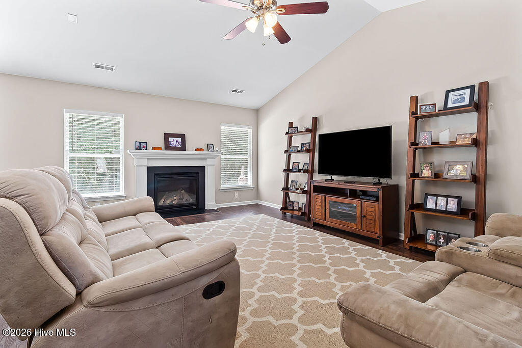 765 Tartans Glen Street Nw Property Photo 10
