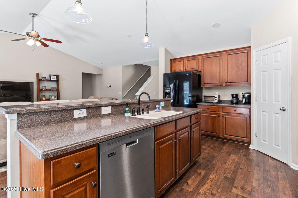 765 Tartans Glen Street Nw Property Photo 16