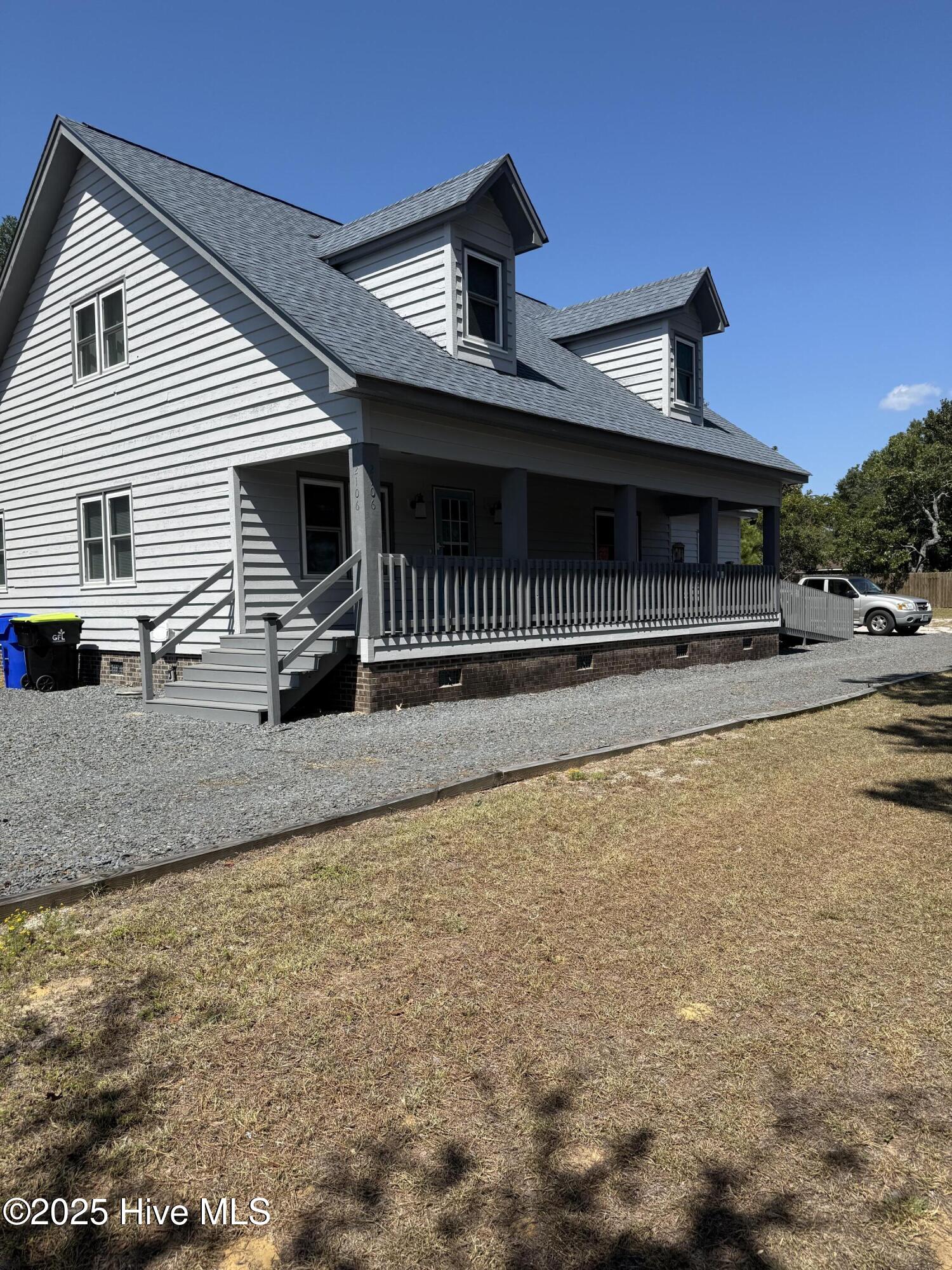2106 E Oak Island Drive Property Photo 2