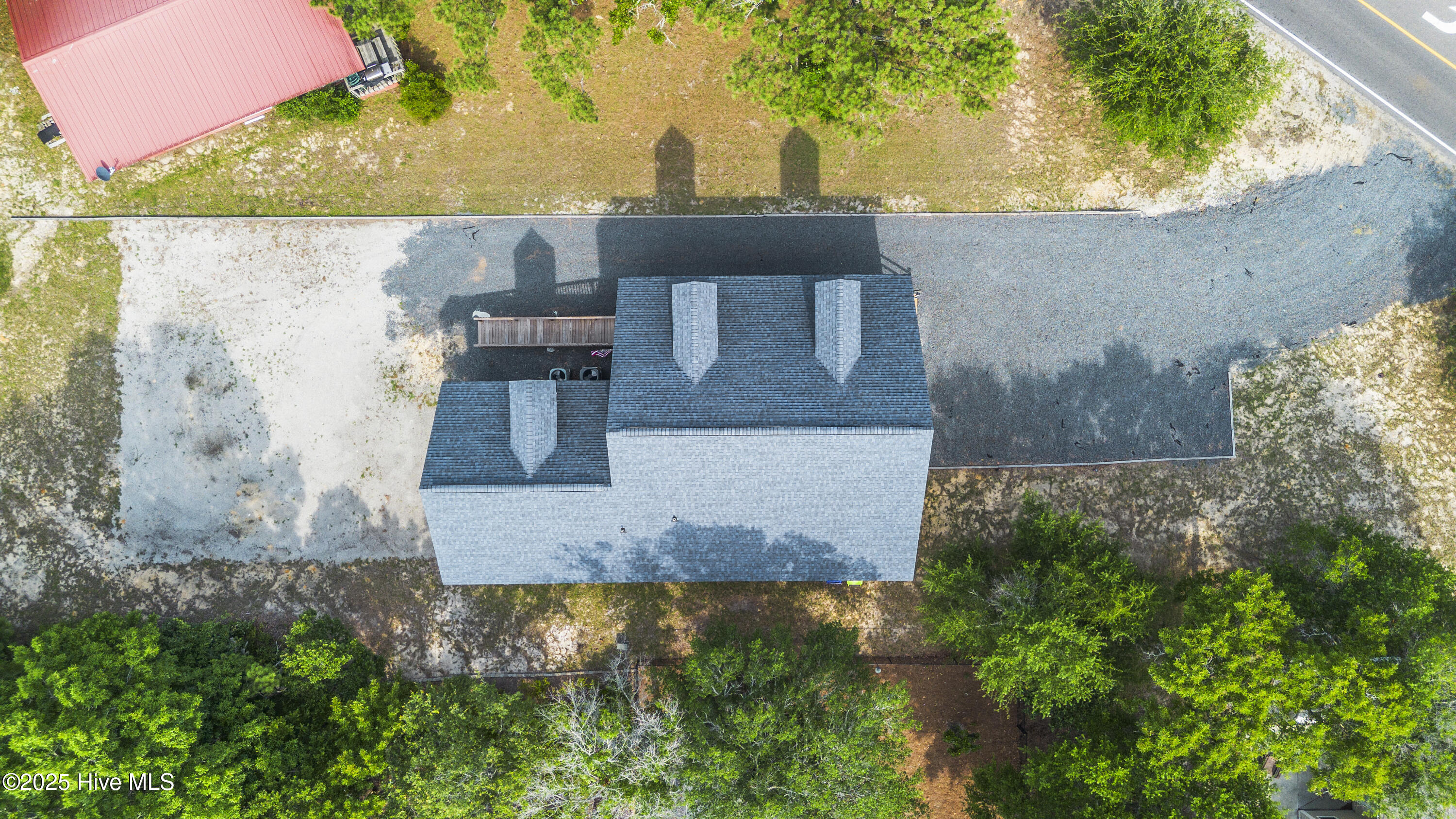 2106 E Oak Island Drive Property Photo 9