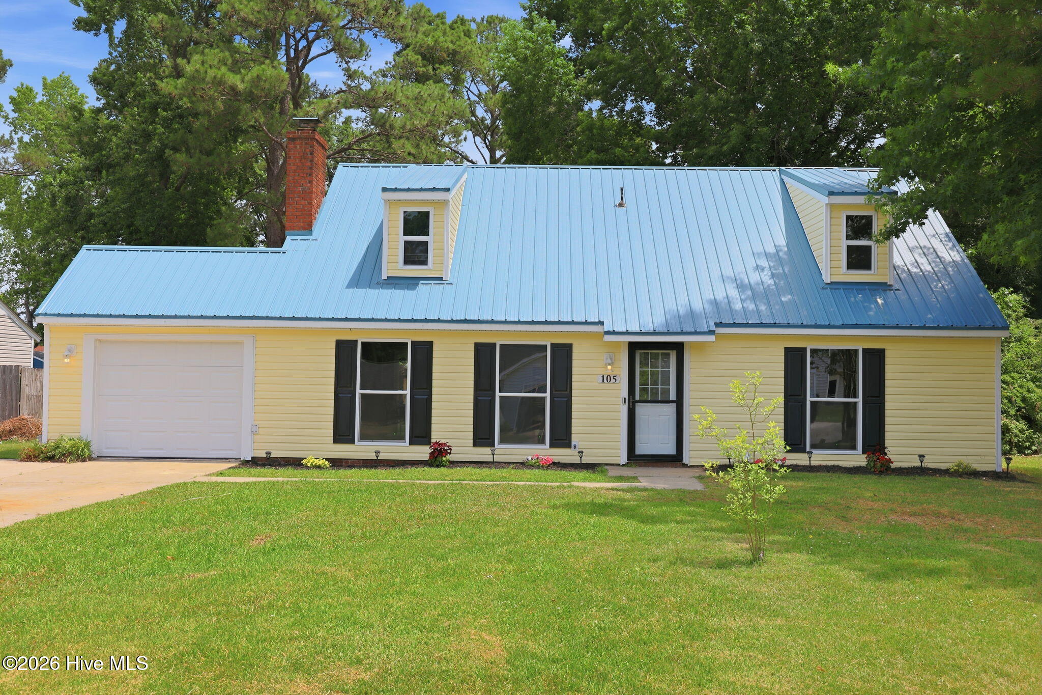 105 Woodside Court Property Photo 2
