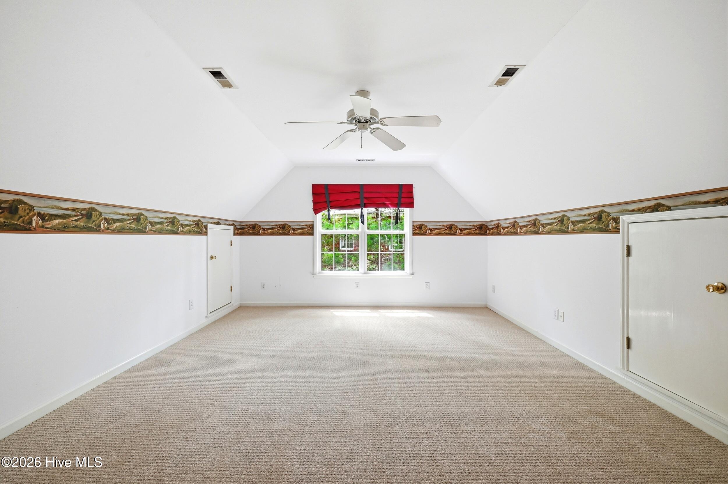 6006 Forest Creek Circle Property Photo 35