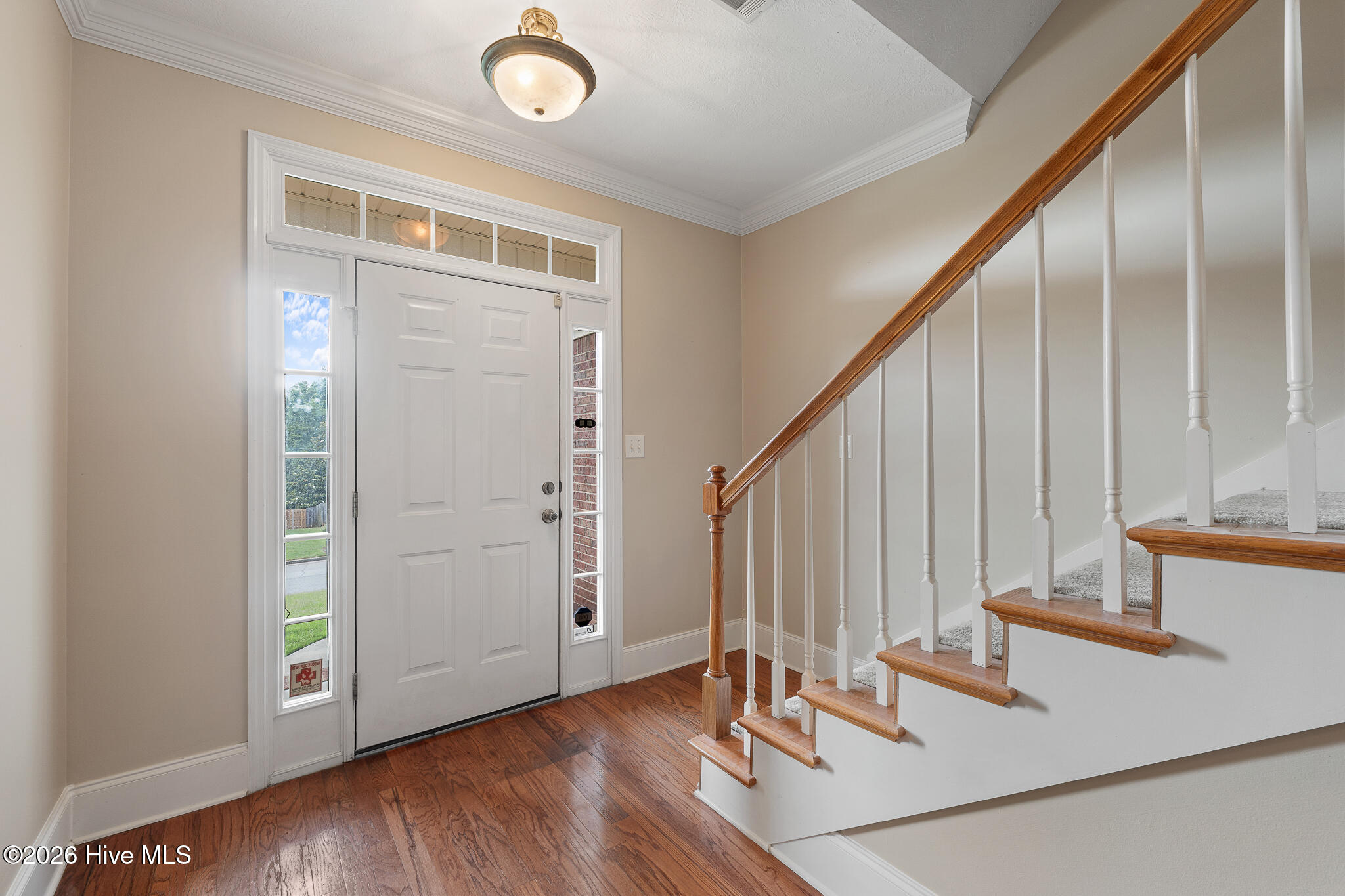4890 Somerset Drive Property Photo 3