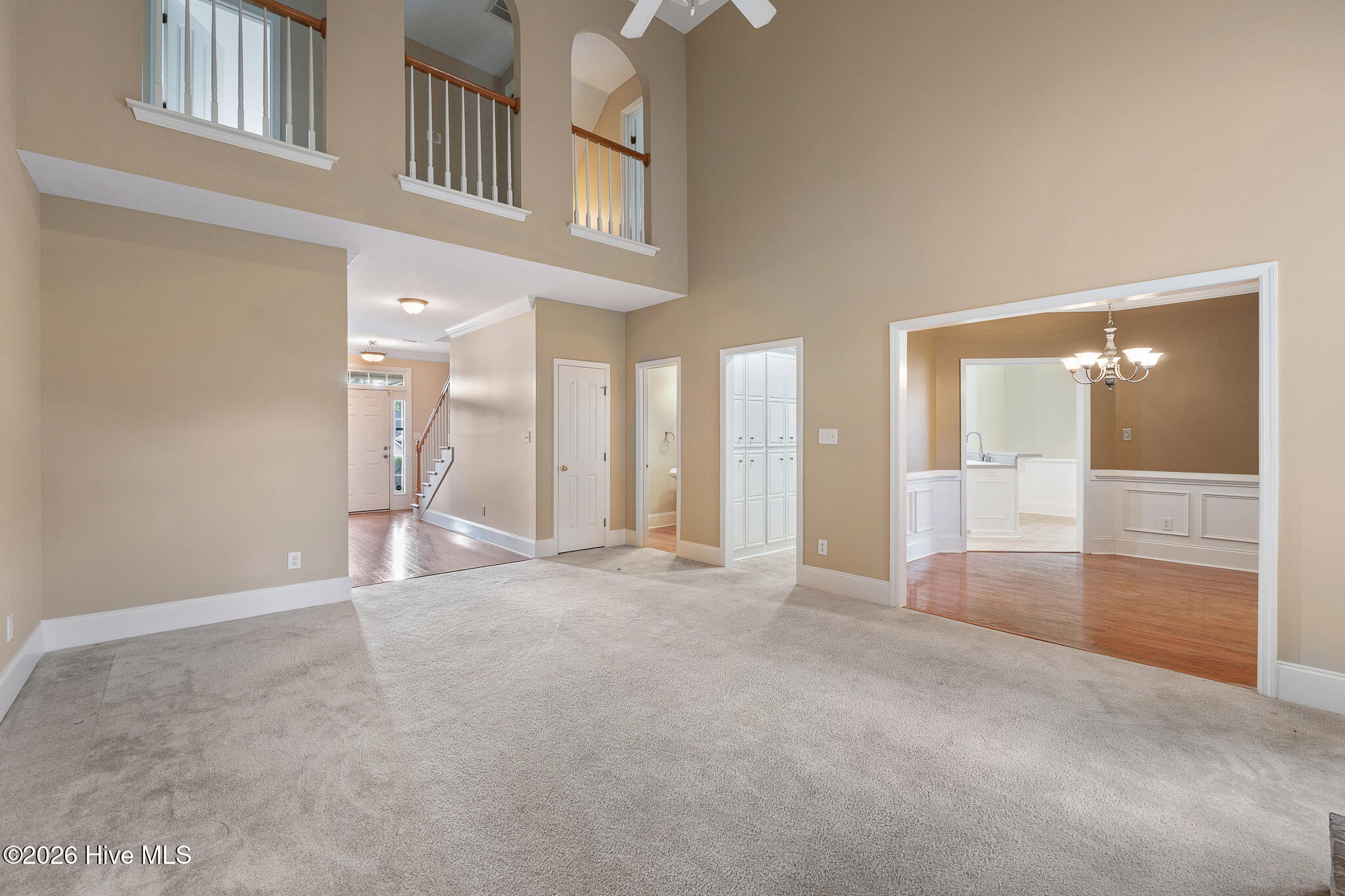 4890 Somerset Drive Property Photo 5