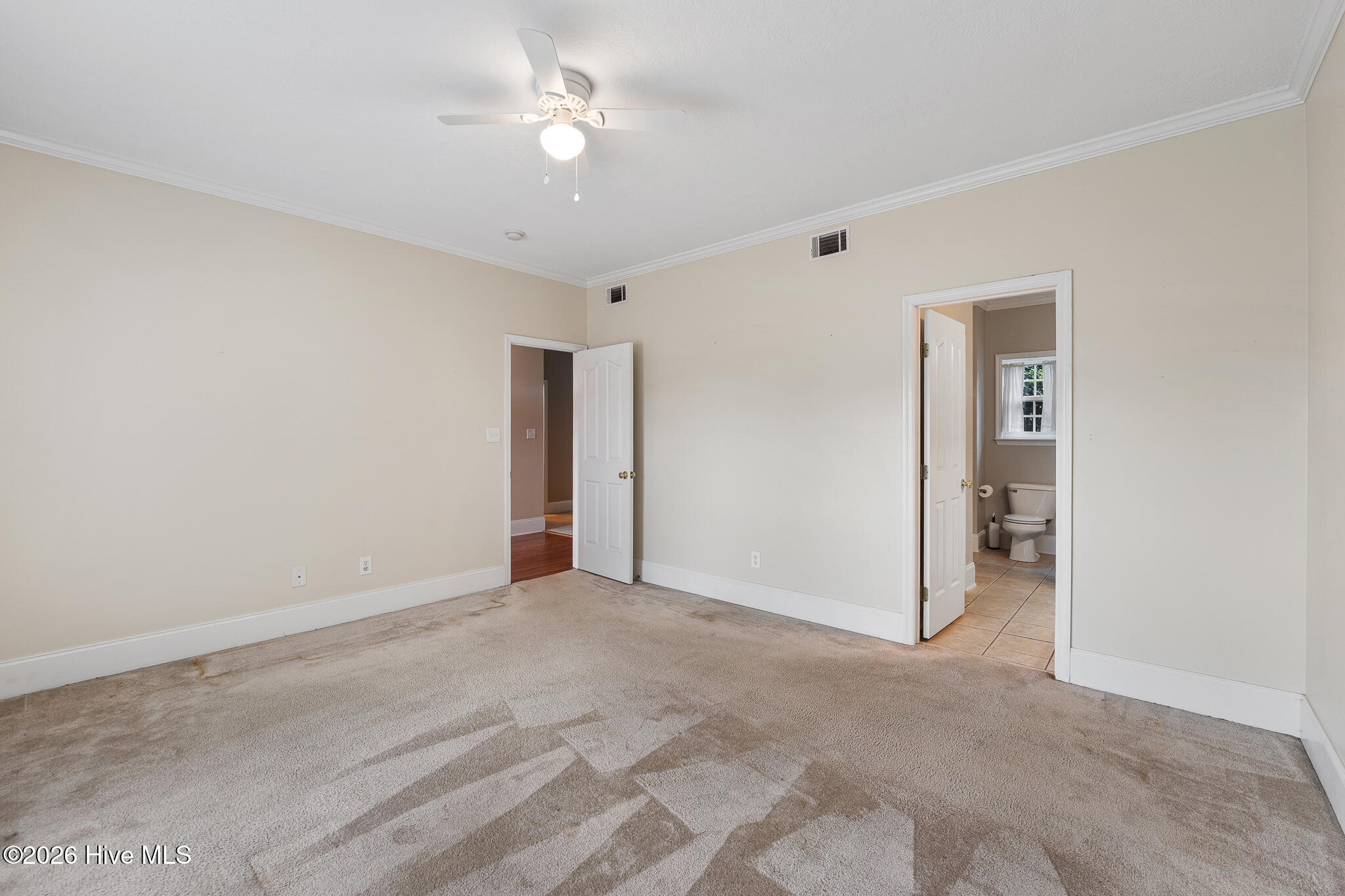 4890 Somerset Drive Property Photo 13