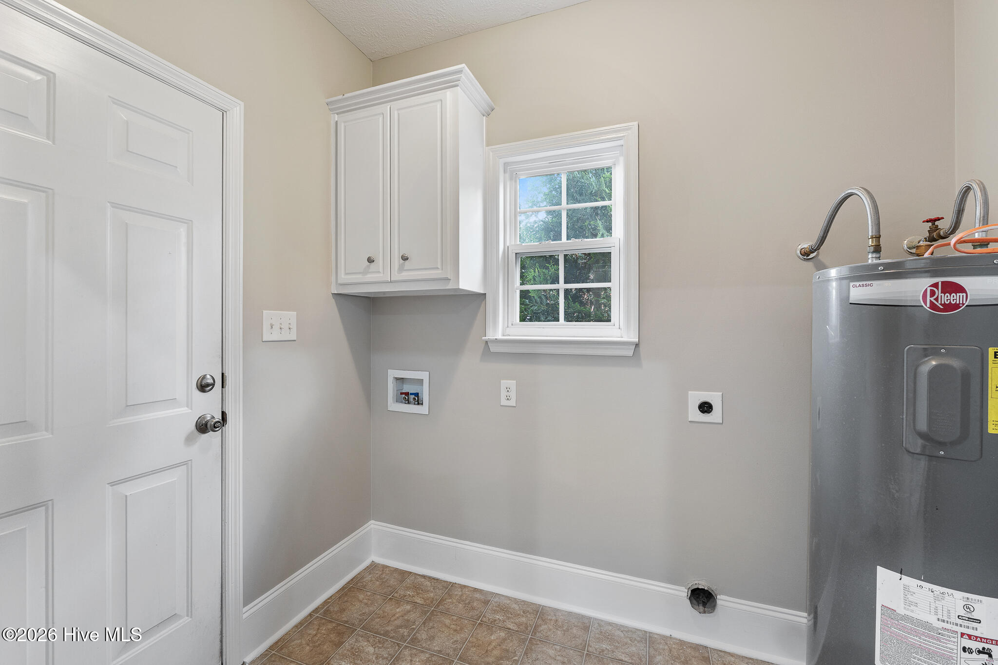 4890 Somerset Drive Property Photo 17