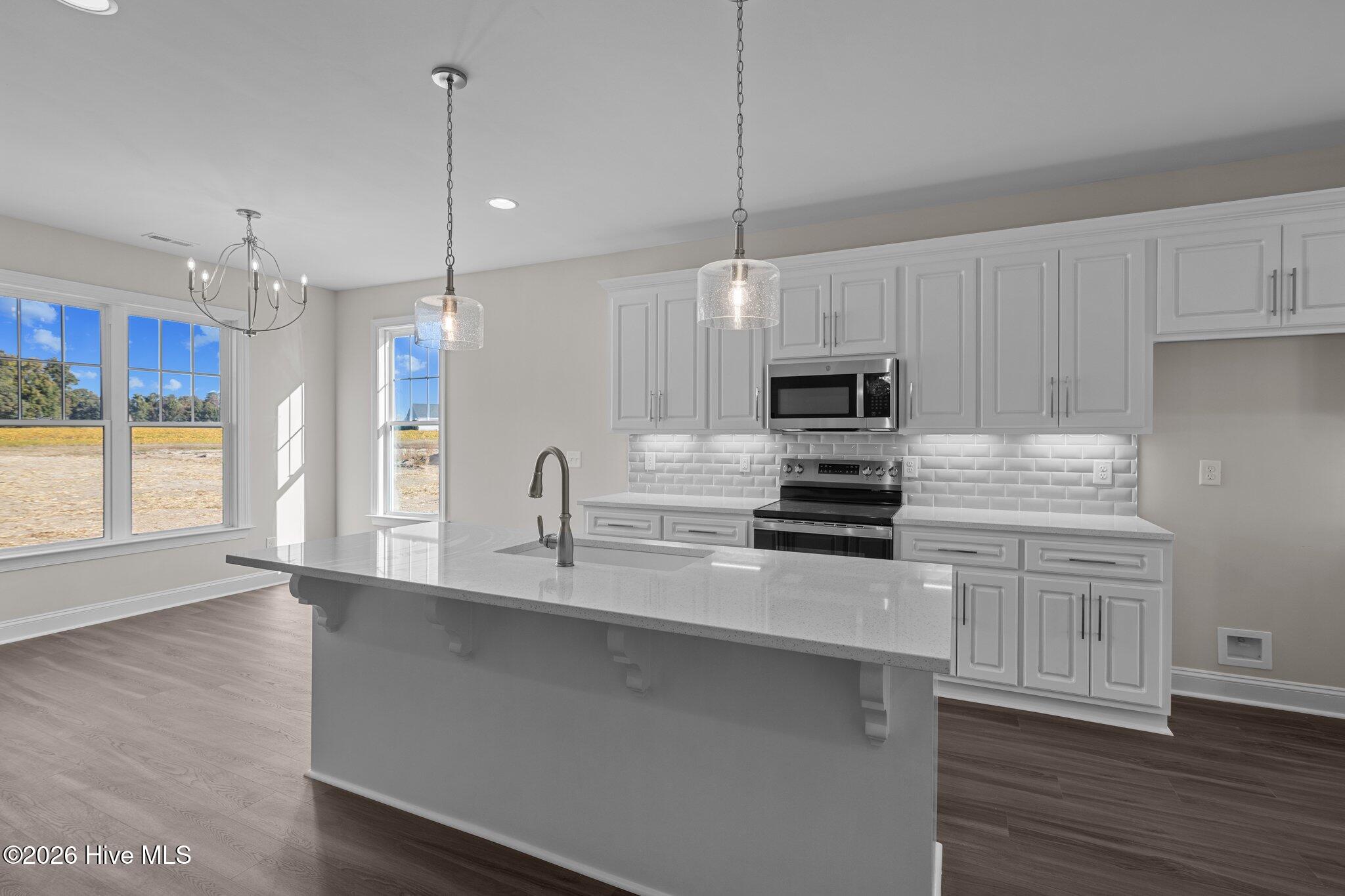 5010 Stone Creek Drive Property Photo 6