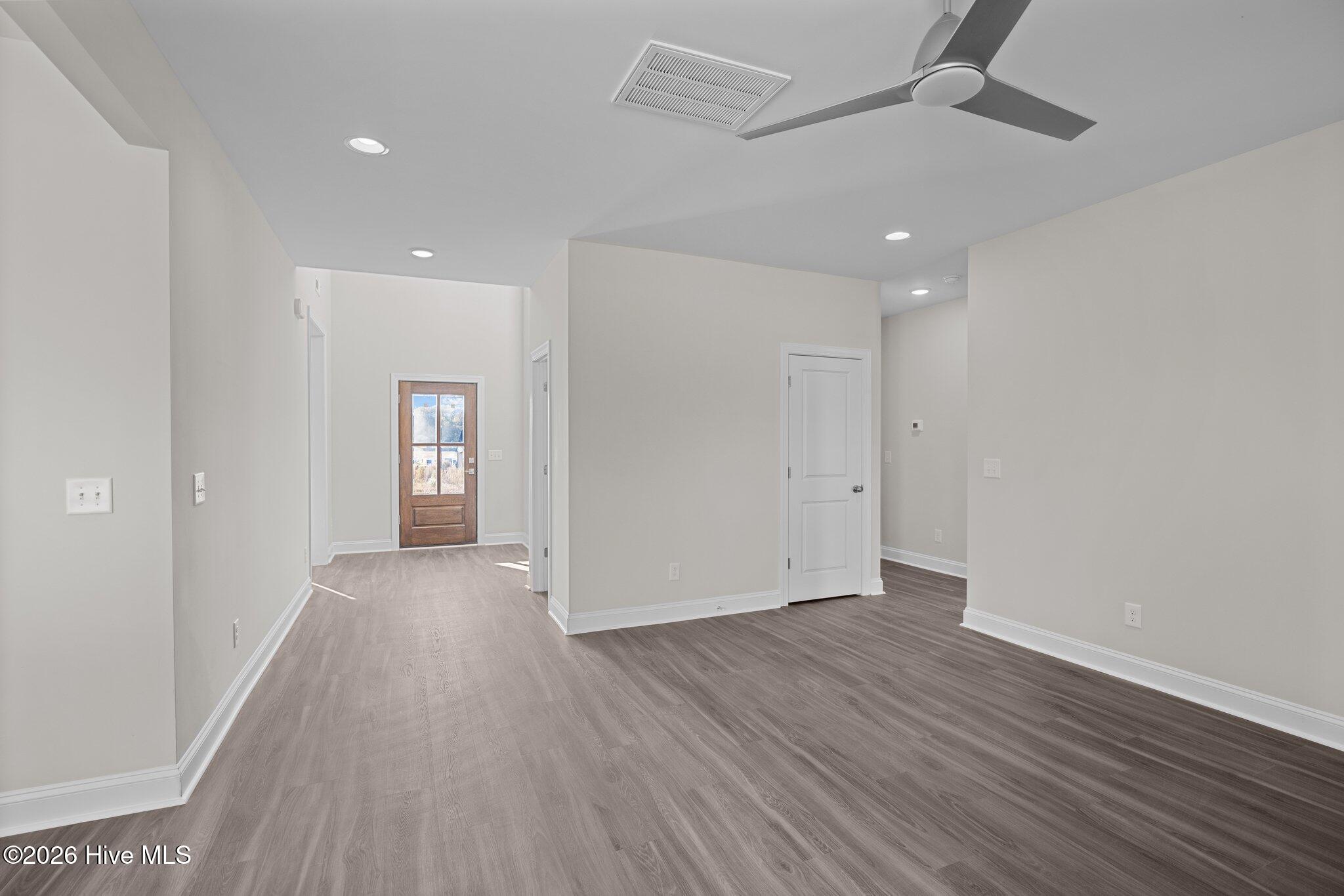 5010 Stone Creek Drive Property Photo 11