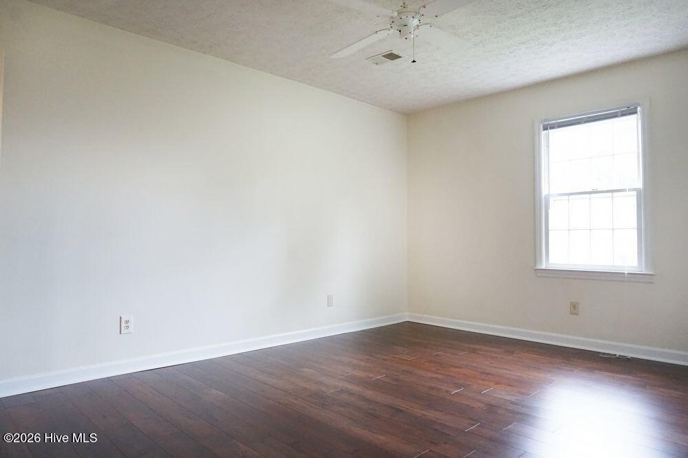 318 Foxhall Court Property Photo 29