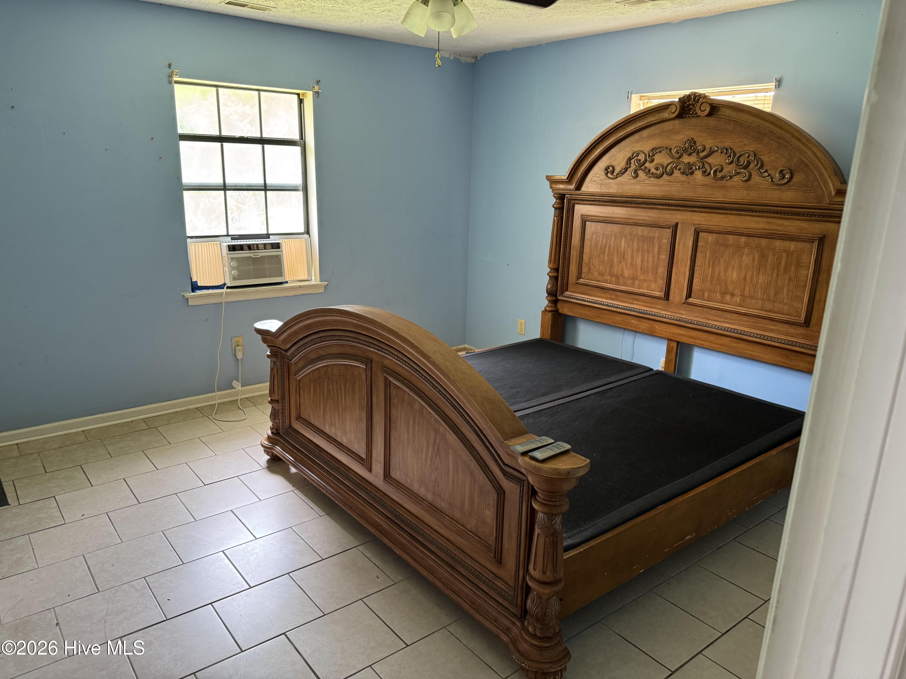 122 Hampton Drive Property Photo 3