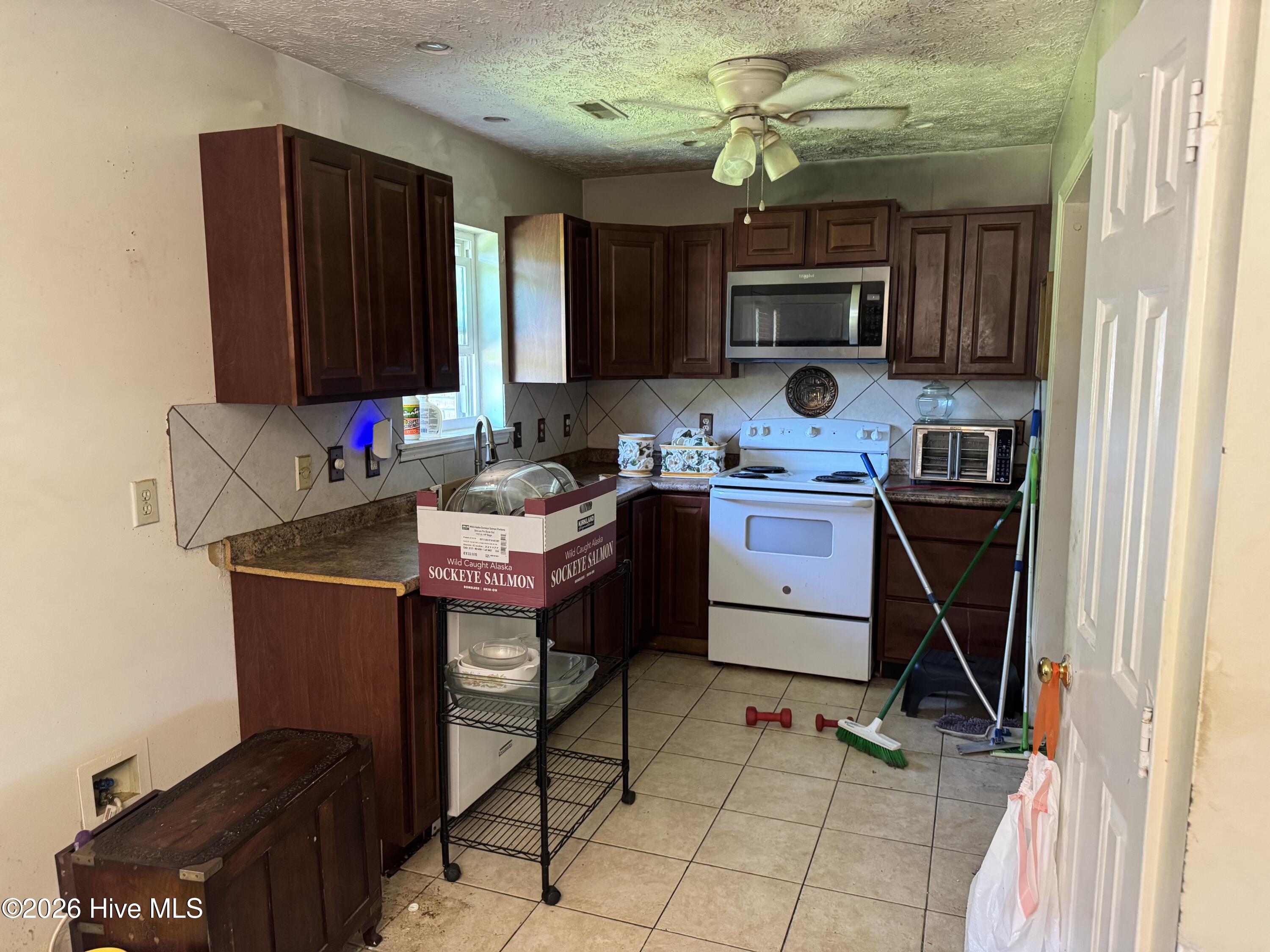 122 Hampton Drive Property Photo 4