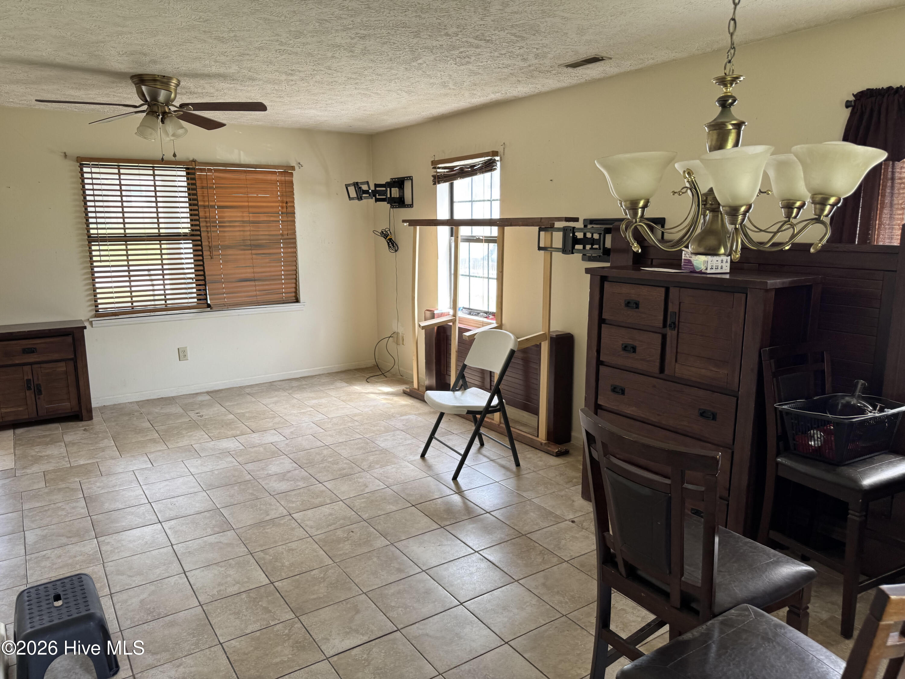 122 Hampton Drive Property Photo 4