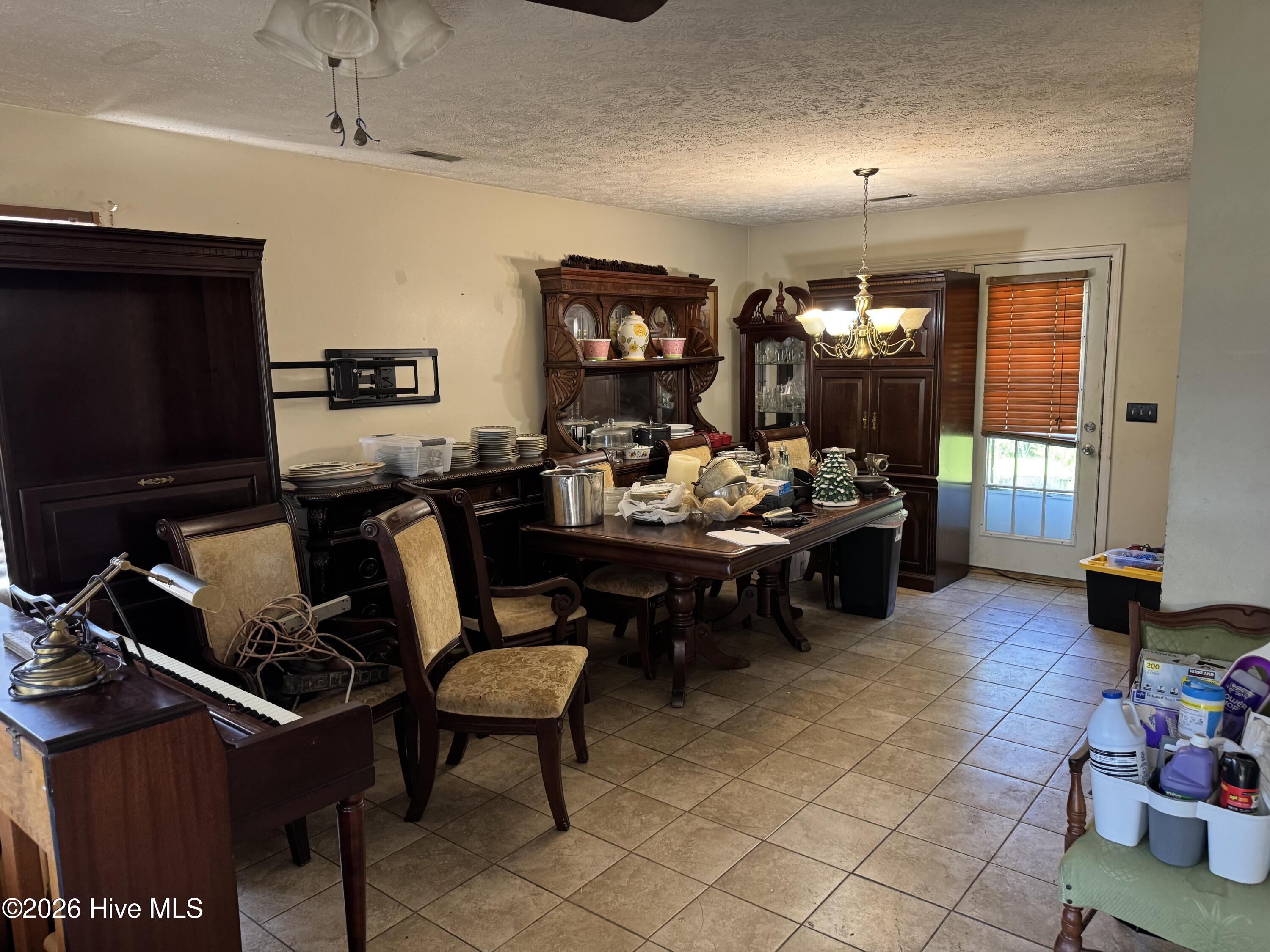 122 Hampton Drive Property Photo 5