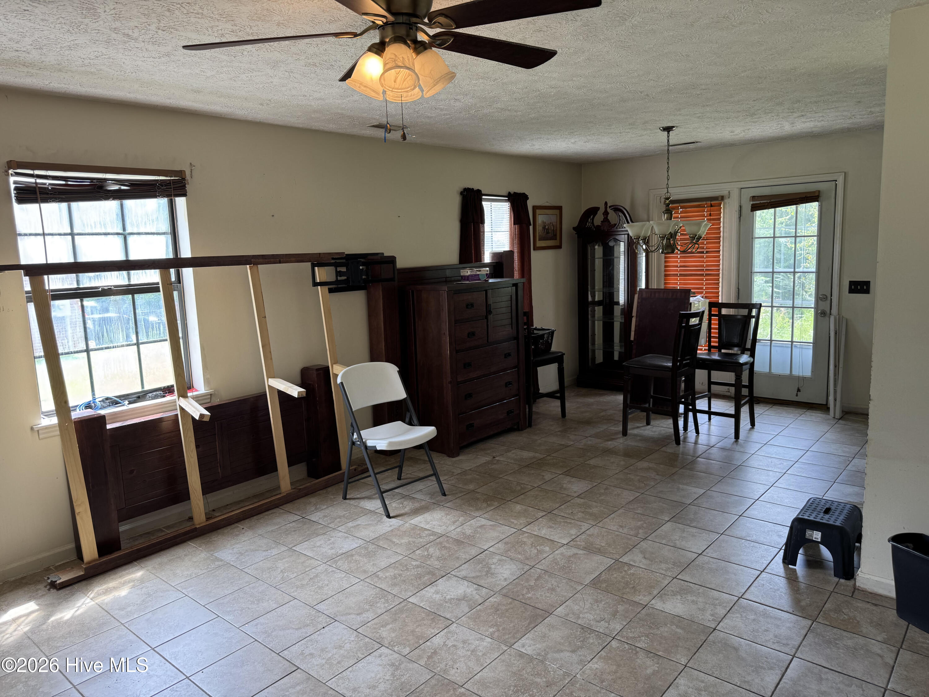 122 Hampton Drive Property Photo 5